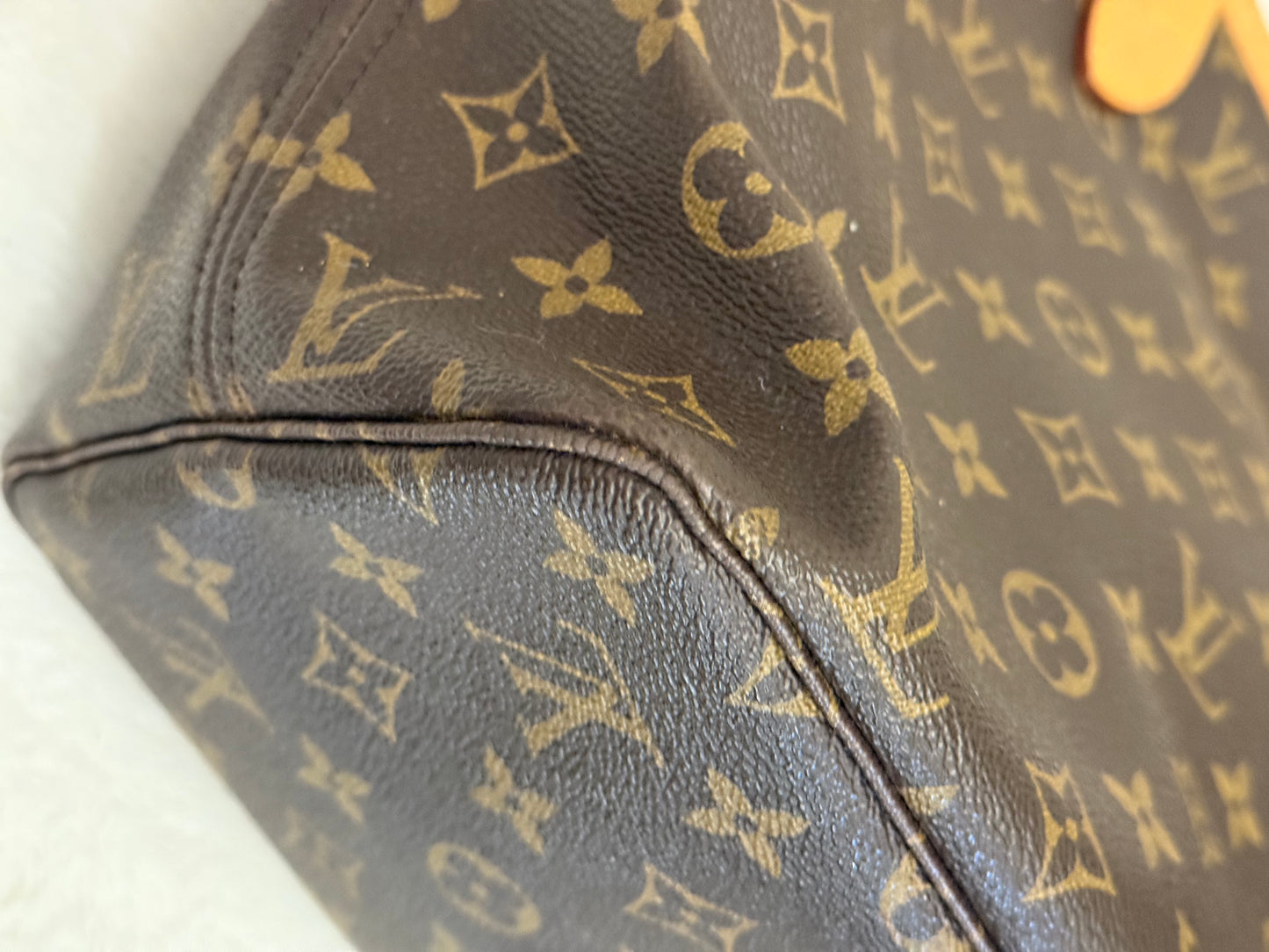 Louis Vuitton Neverfull MM Mono Beige