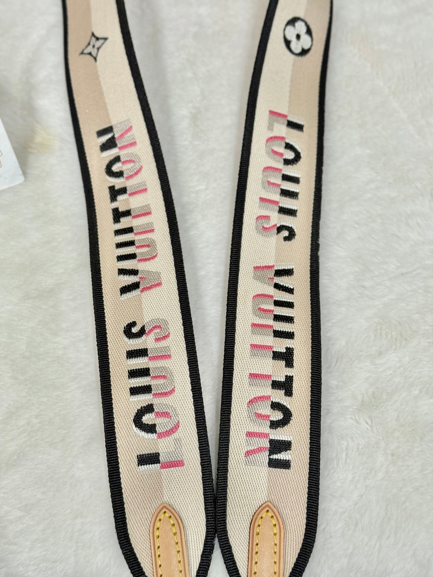 Louis Vuitton Speedy Bandouliere 20 Mono with Black/Pink Strap