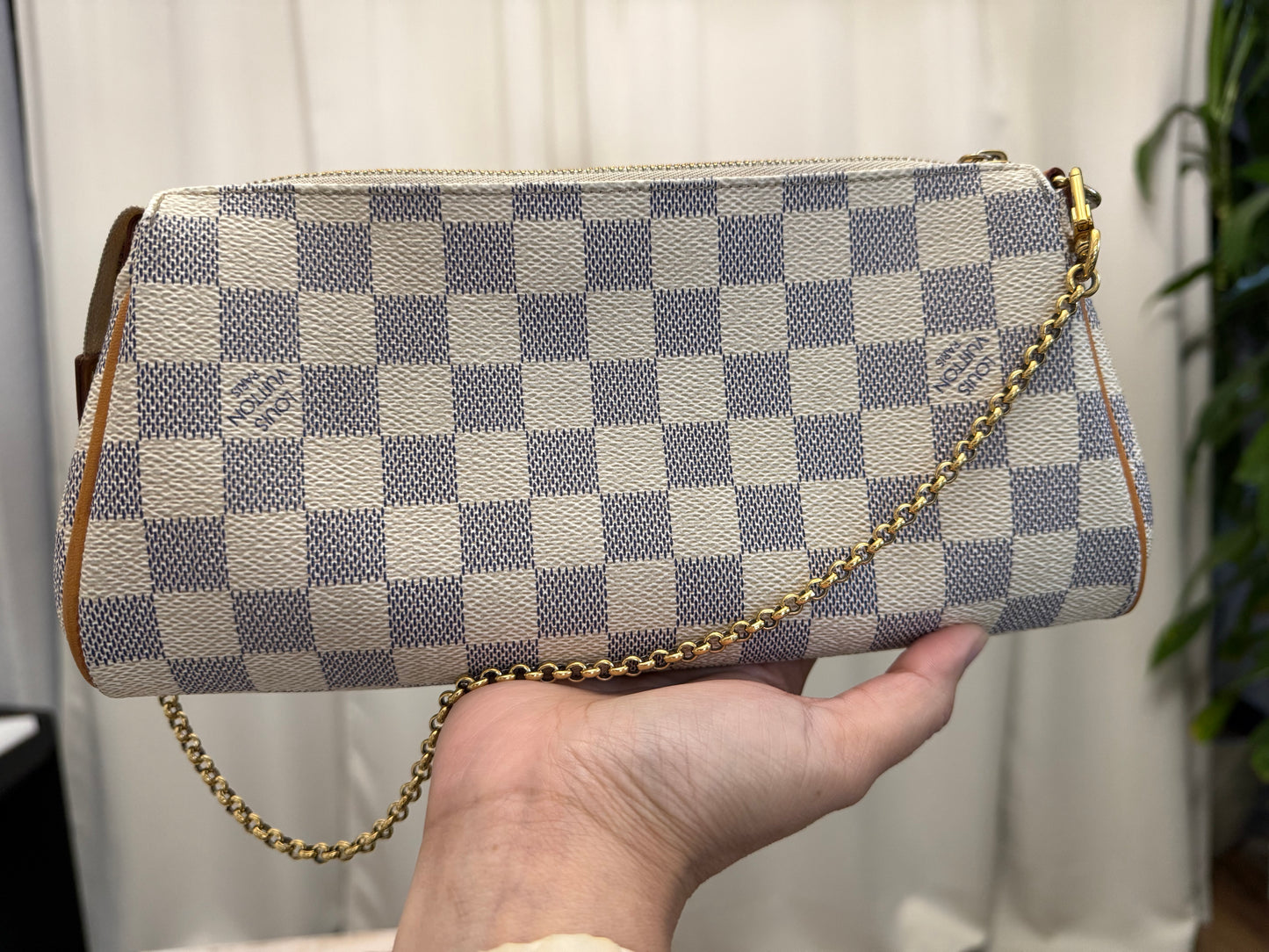 Louis Vuitton Eva Pochette Damier Azur