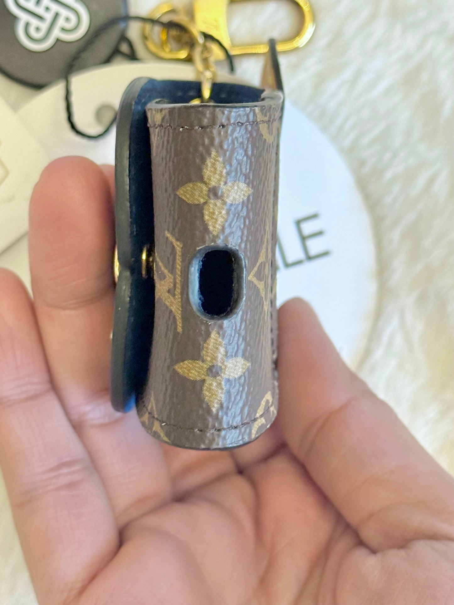 Louis Vuitton Monogram Cat Airpod Earphones Case Black