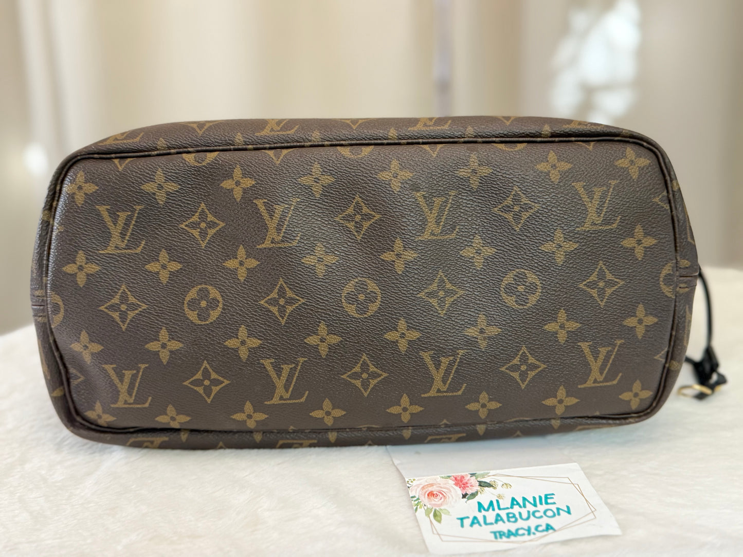 Louis Vuitton Neverfull MM World Tour Cerise