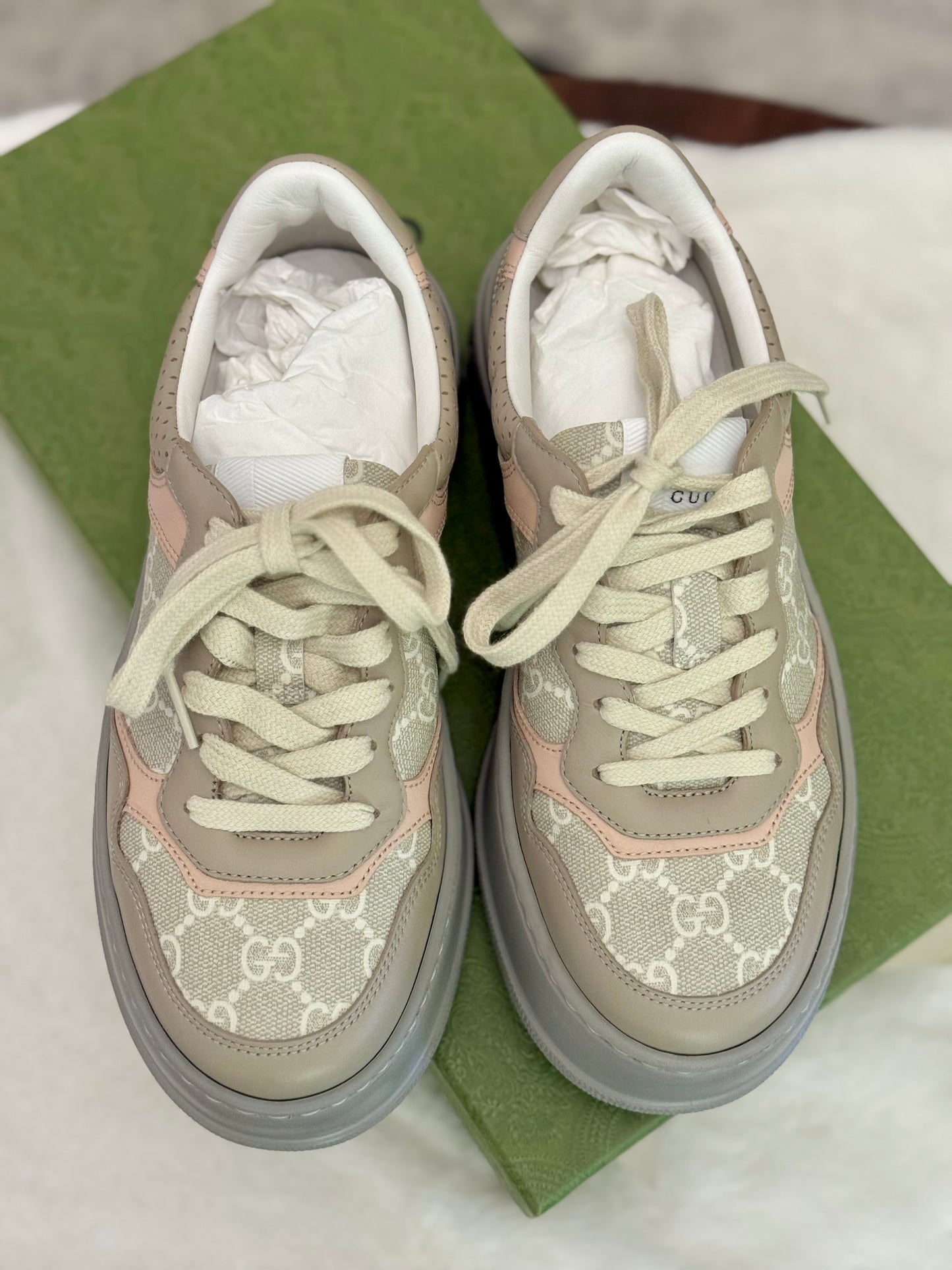 Gucci Oatmeal Light Pink GG Supreme Women's Sneakers Size 37.5