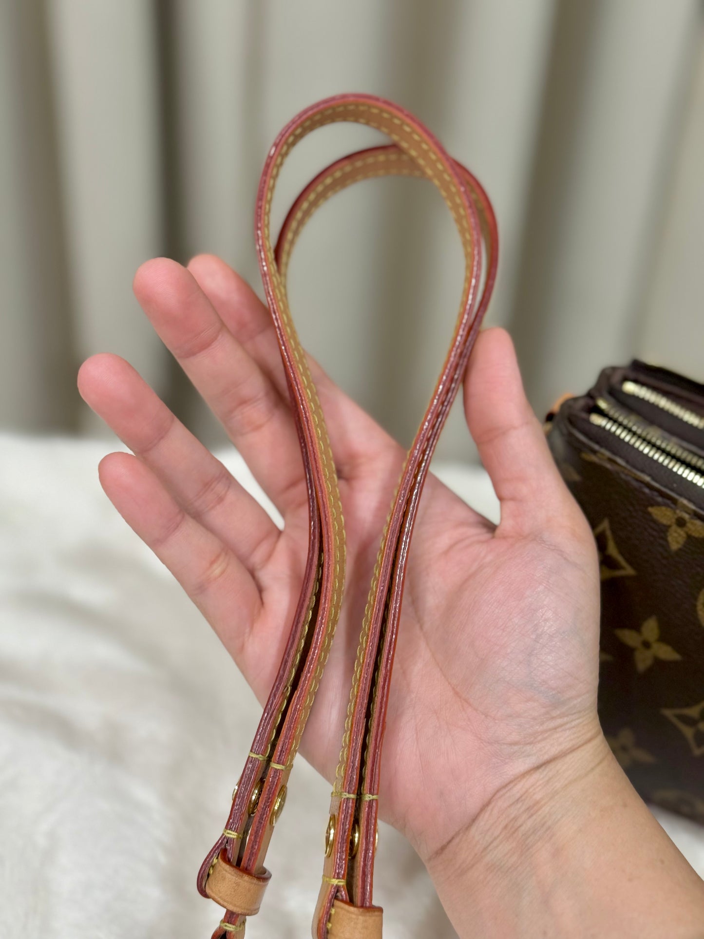 Louis Vuitton Pochette Liv Mono