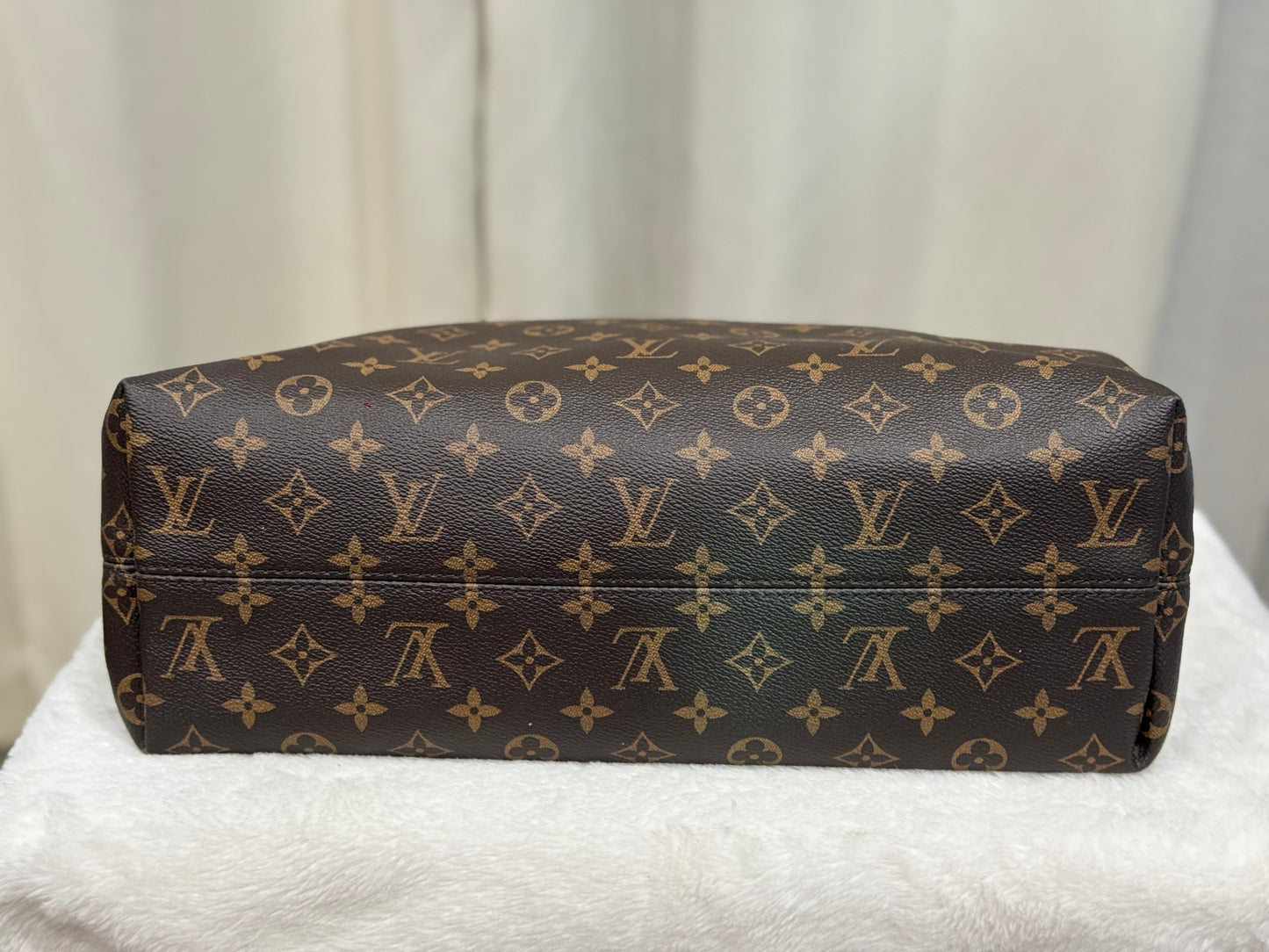 Louis Vuitton Graceful MM Mono Pivoine