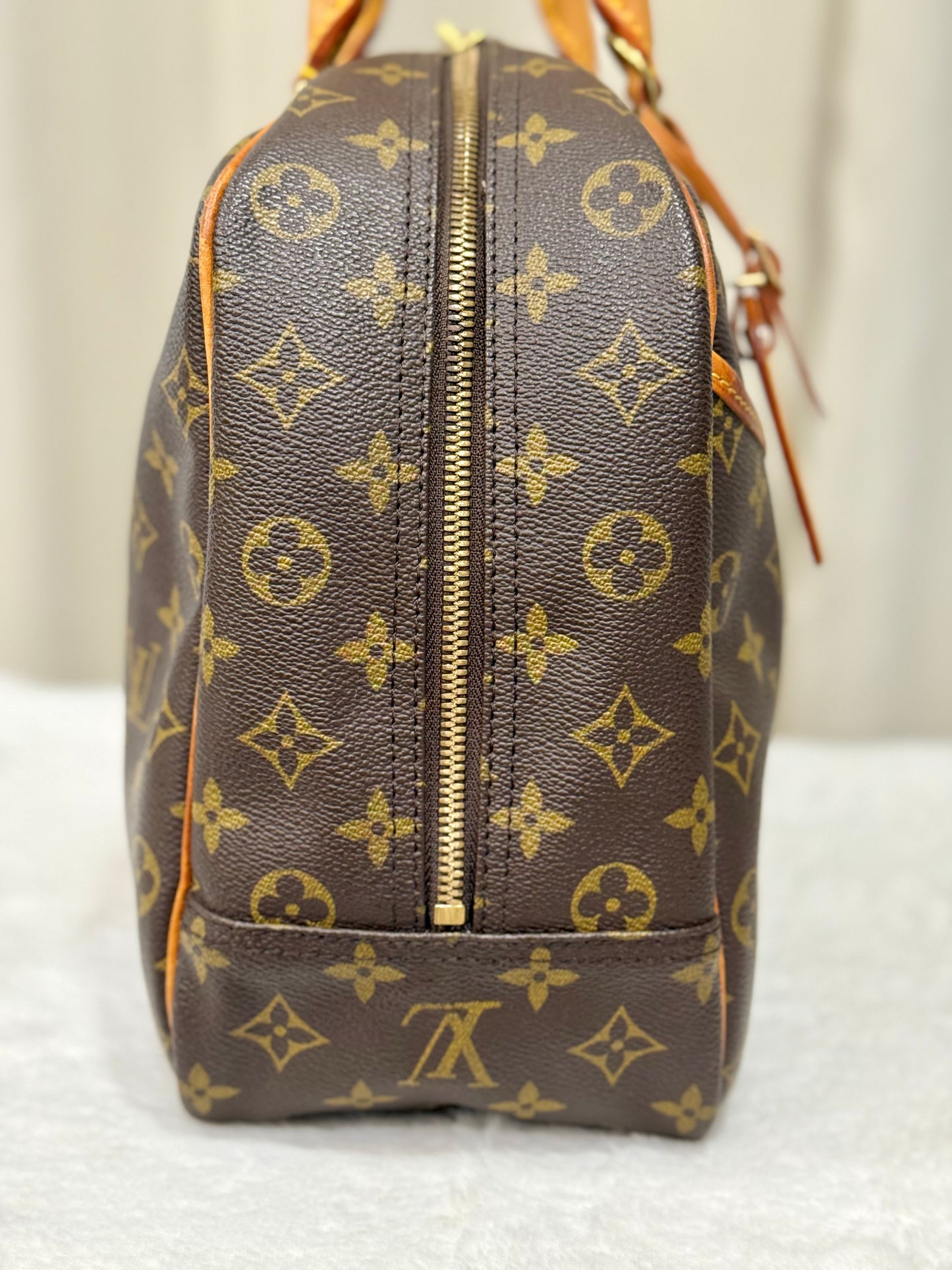 Louis Vuitton Deauville Mono