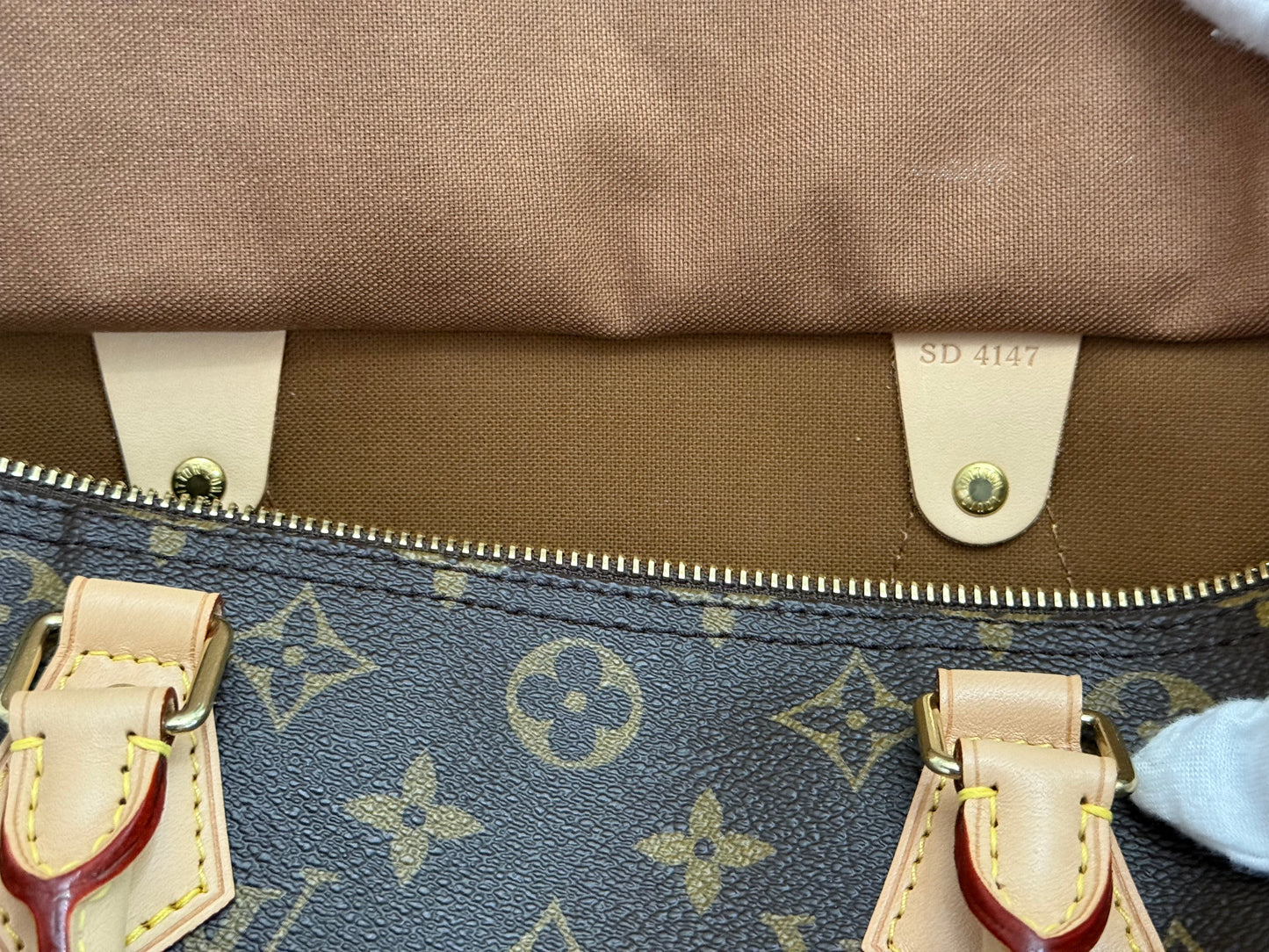 Louis Vuitton Speedy 30 Mono MINT CONDITION