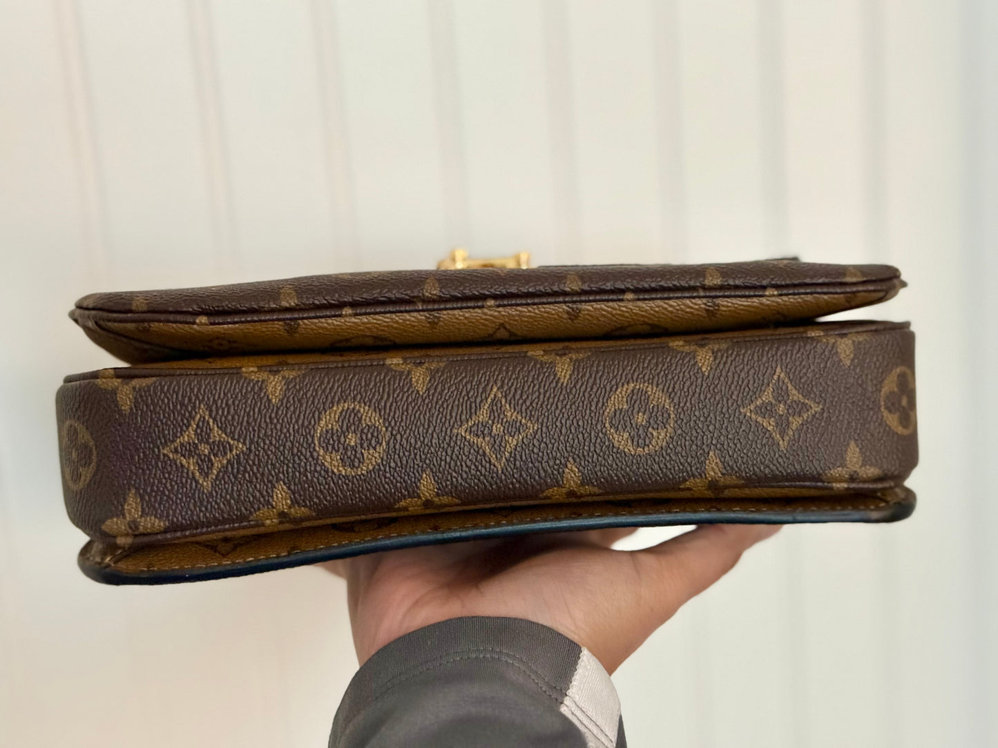 Louis Vuitton Pochette Metis Mono Reverse
