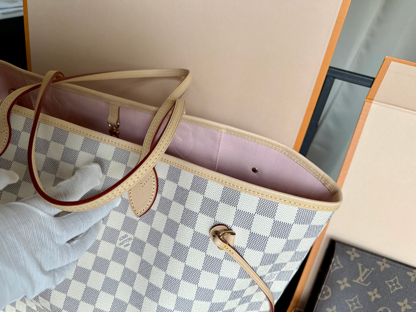 BRAND NEW Louis Vuitton Neverfull GM in Damier Azur with Rose Ballerine Interior