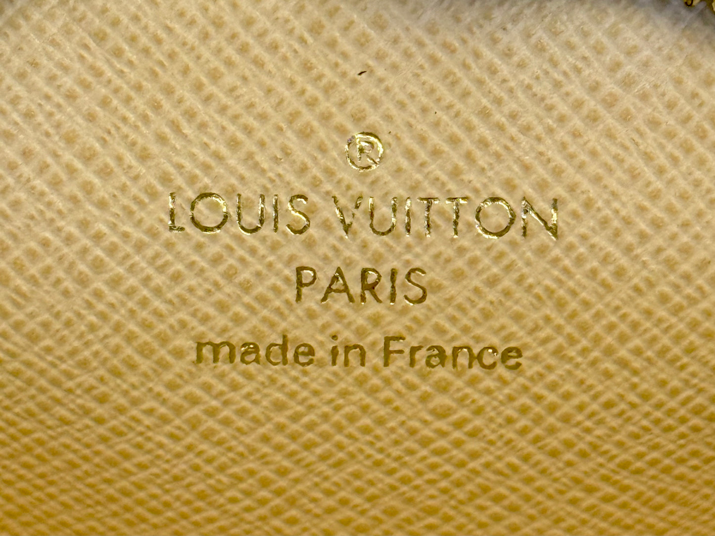 Louis Vuitton Round Coin Pouch Mono