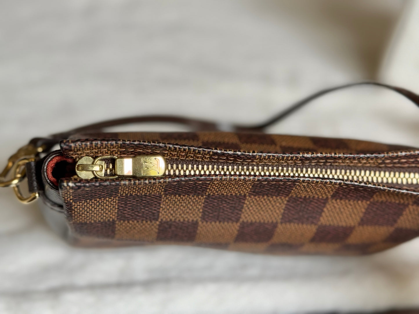 Louis Vuitton Trousse/Truth Pochette DE