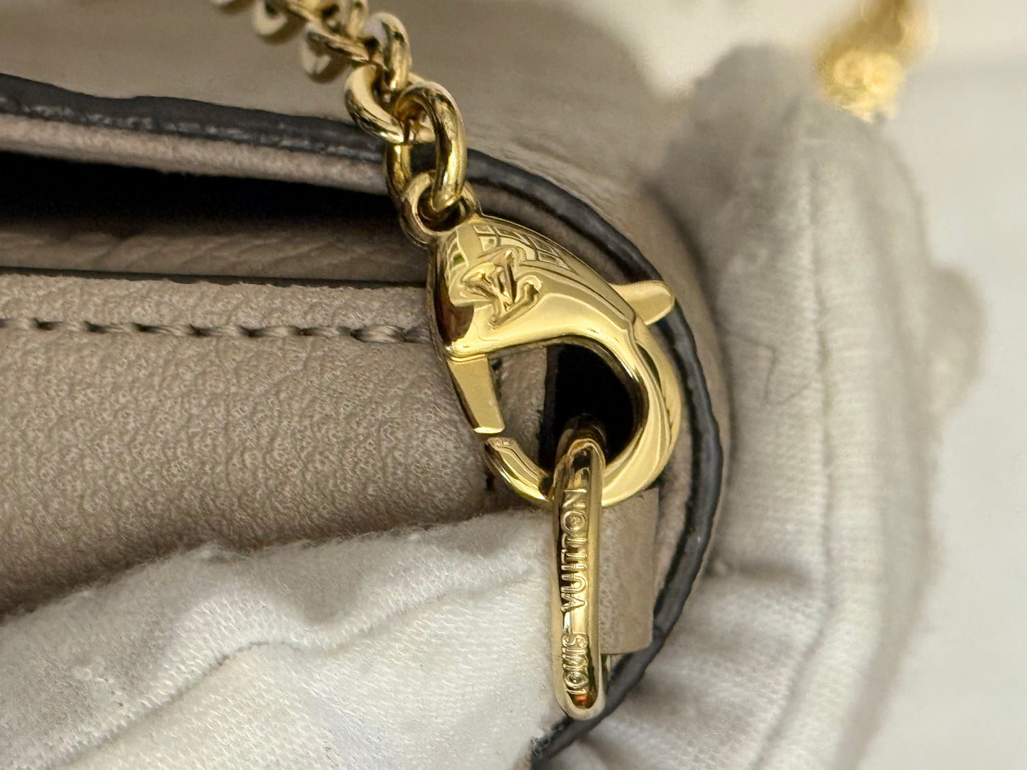 Louis Vuitton Felicie Pochette Empreinte Turtledove Full Set