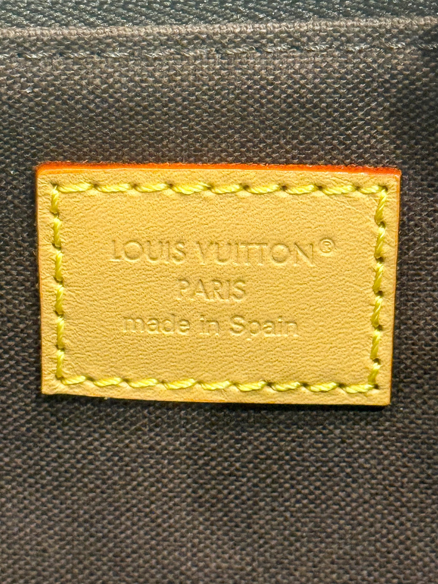 Louis Vuitton Pochette Liv Mono