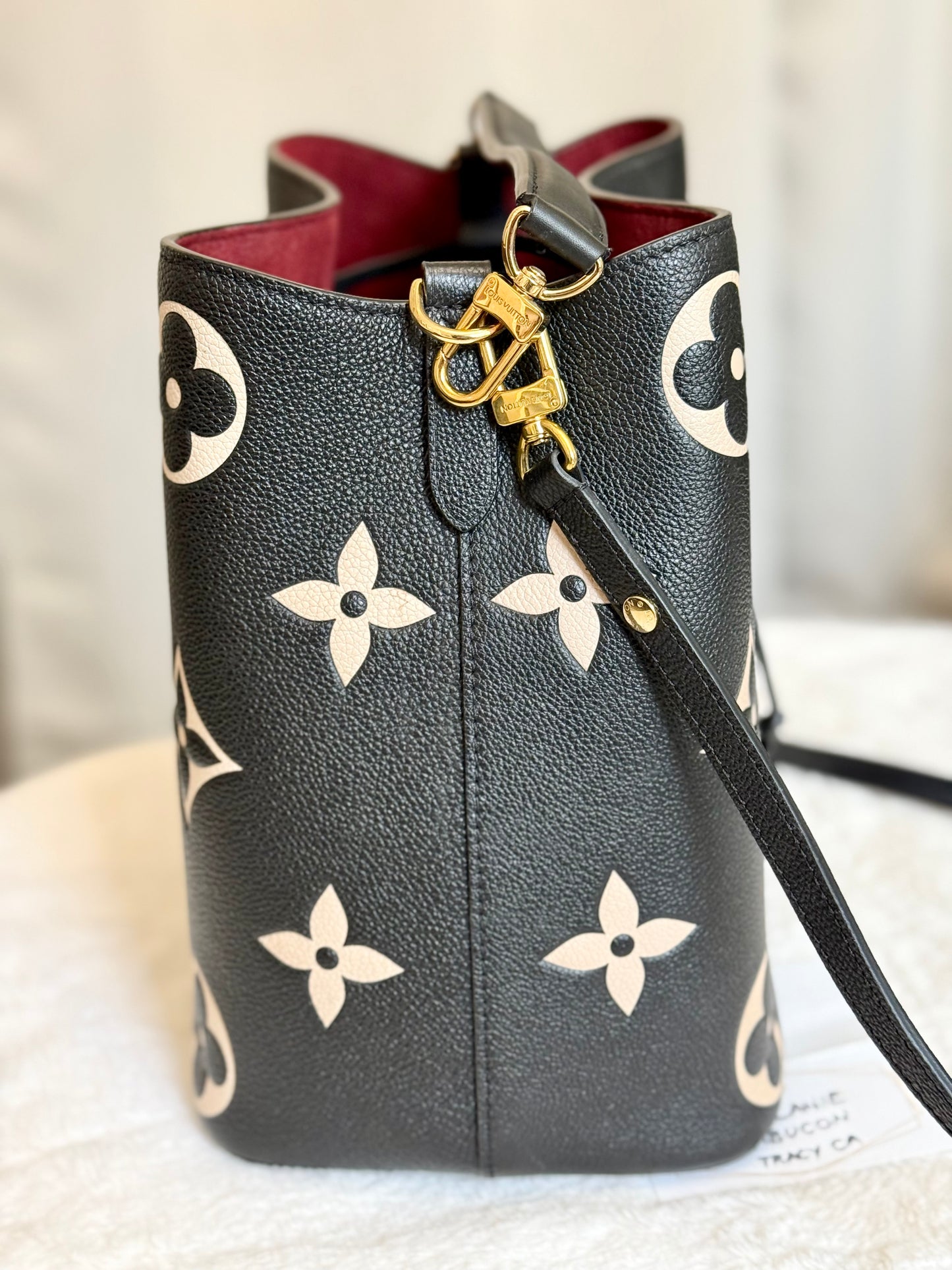 Louis Vuitton Neonoe MM Empreinte Bicolor Black/Beige