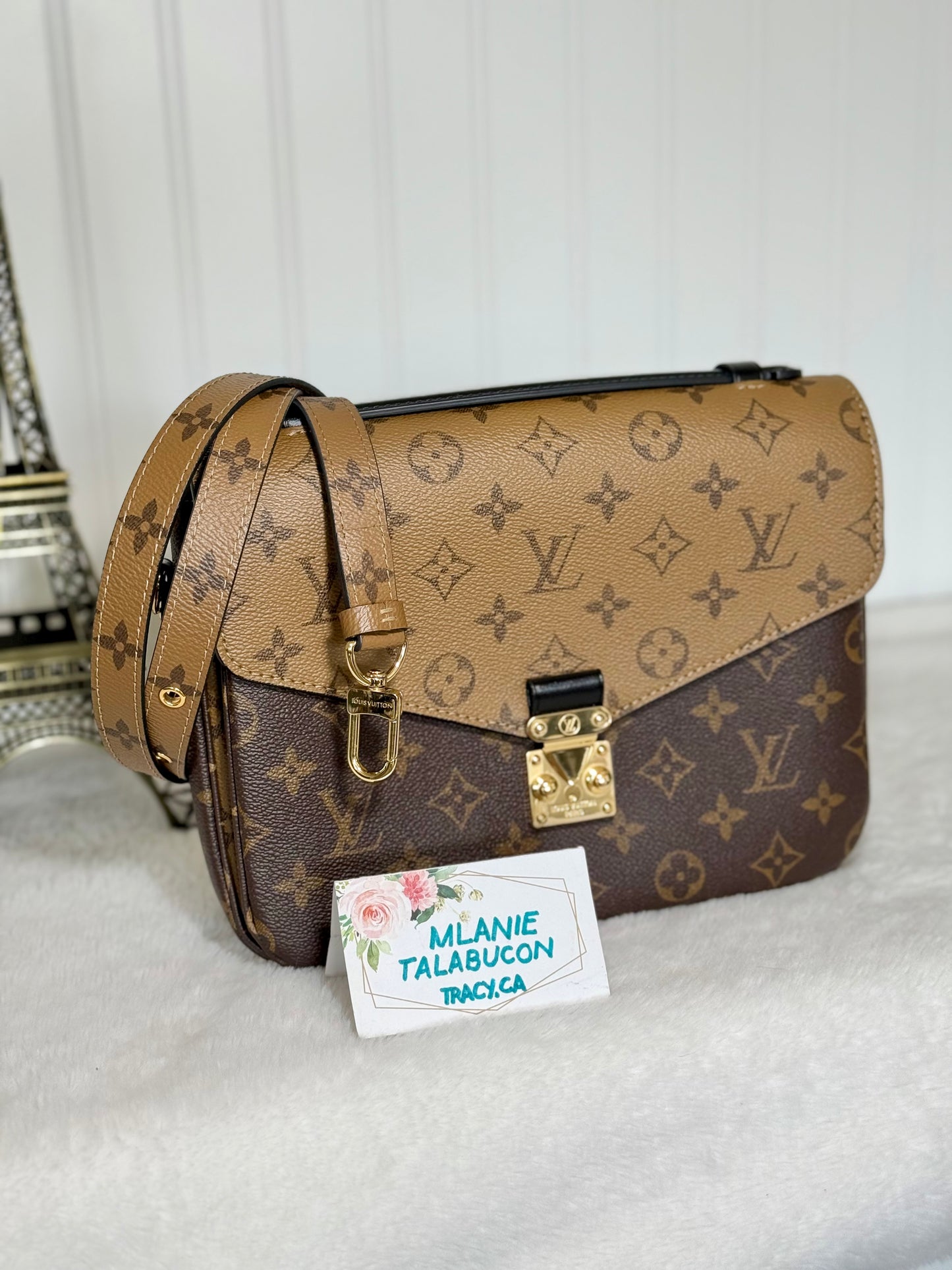 Louis Vuitton Pochette Metis Mono Reverse