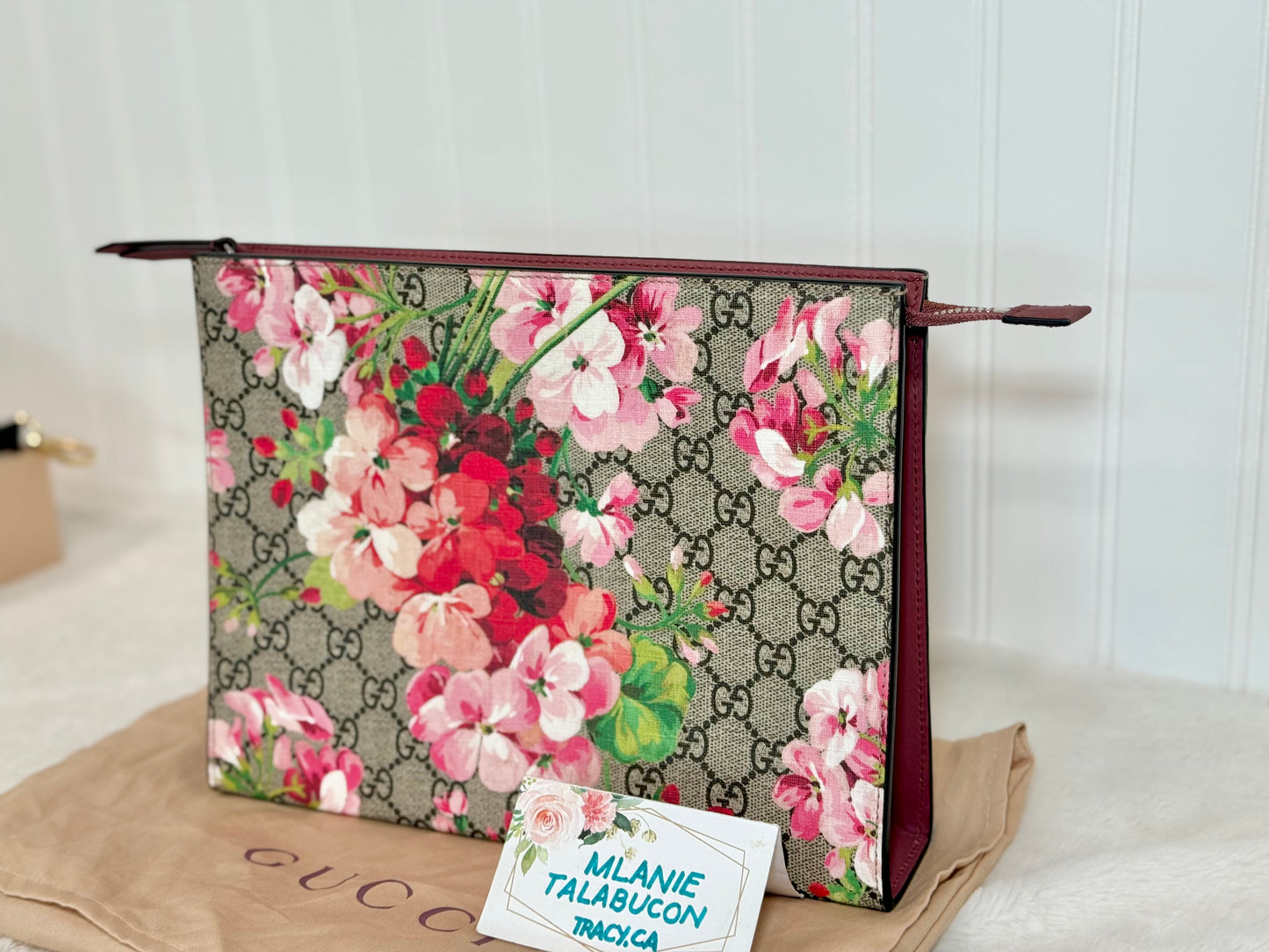 Gucci GG Supreme Ebony/Beige Blooms Clutch