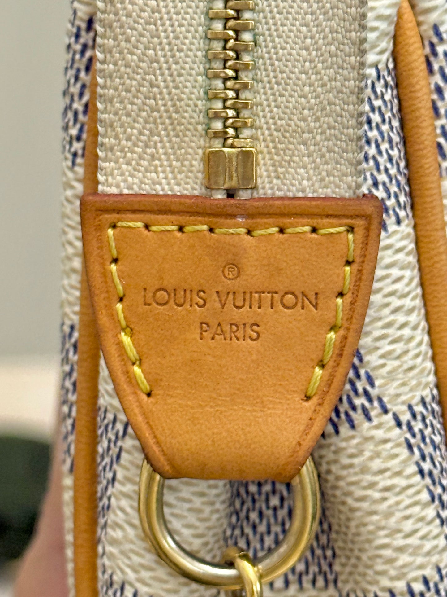 Louis Vuitton Eva Pochette Damier Azur