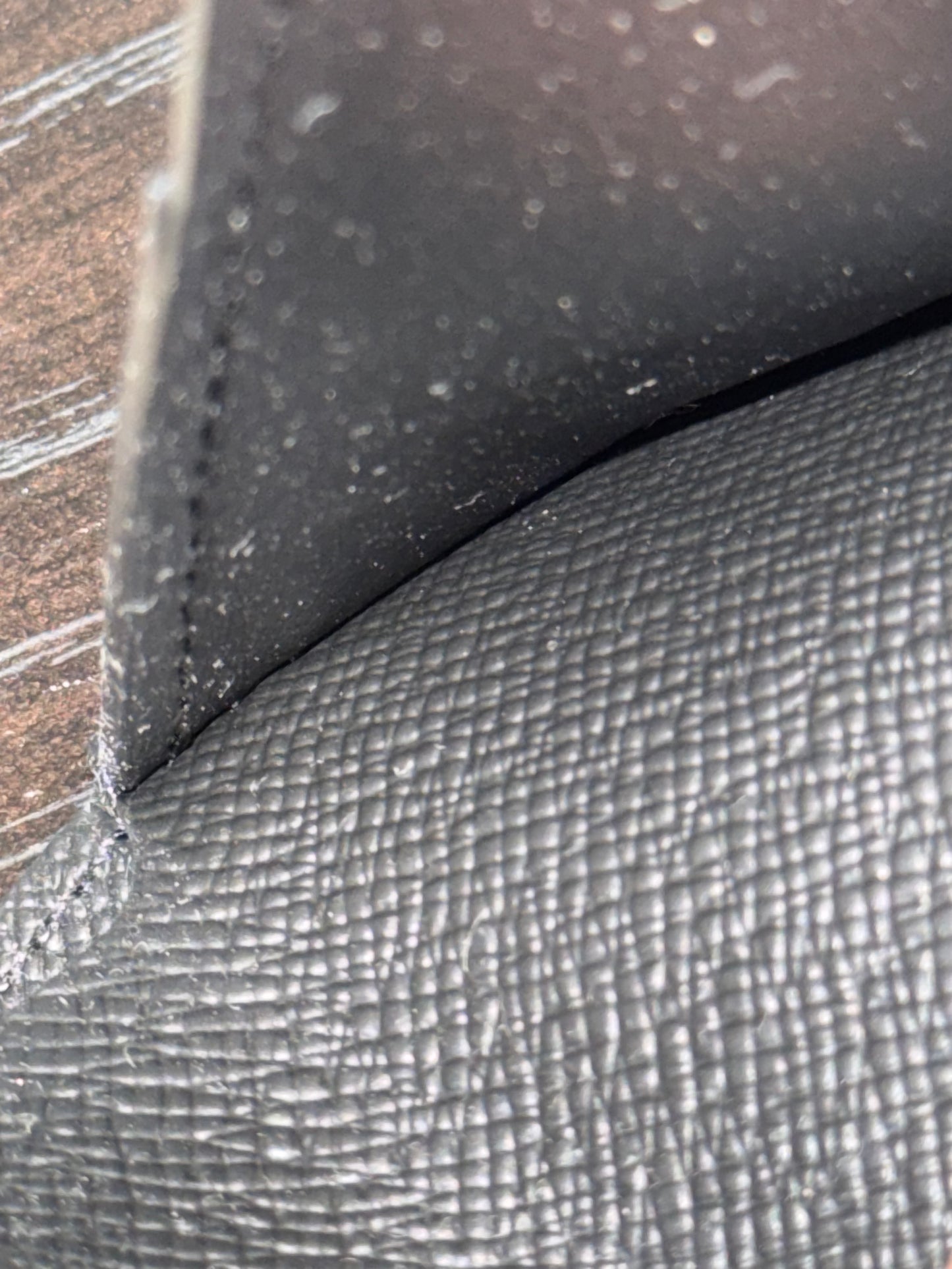 Louis Vuitton Slender Men’s Wallet in Eclipse