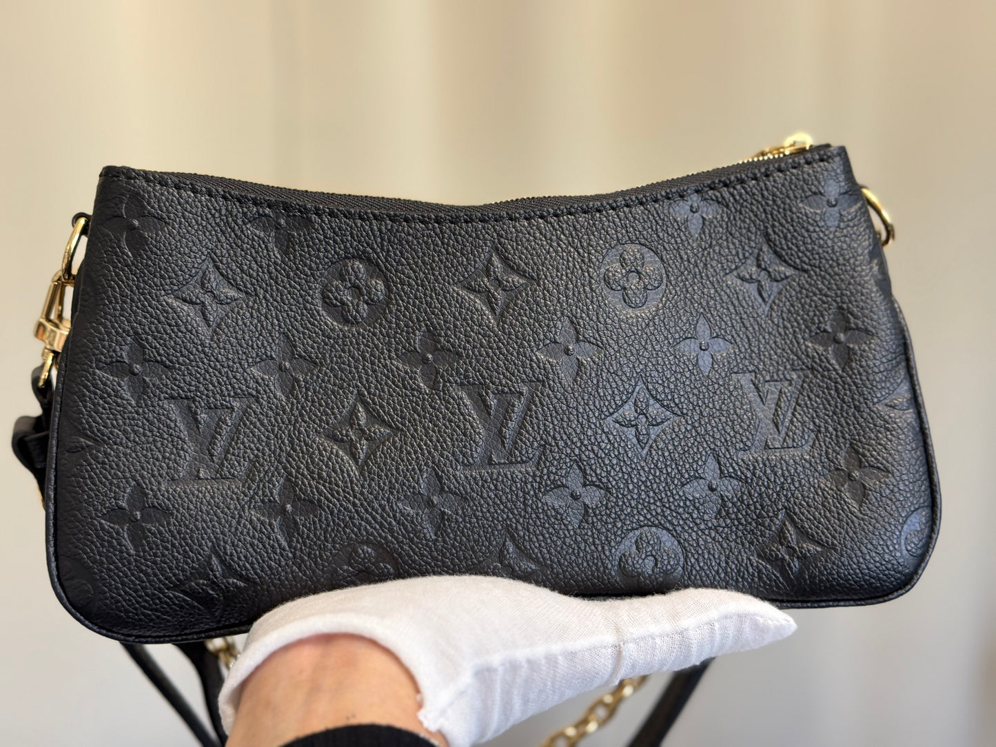 Louis Vuitton Liv Pochette Mono Empreinte Noir/Black