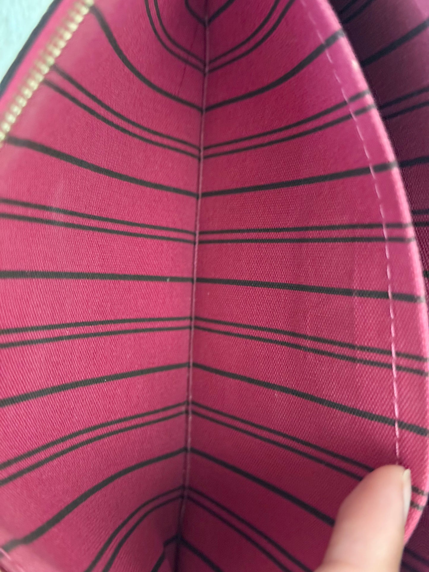 Loui Vuitton Neverfull MM Pivoine Bag and Pouch