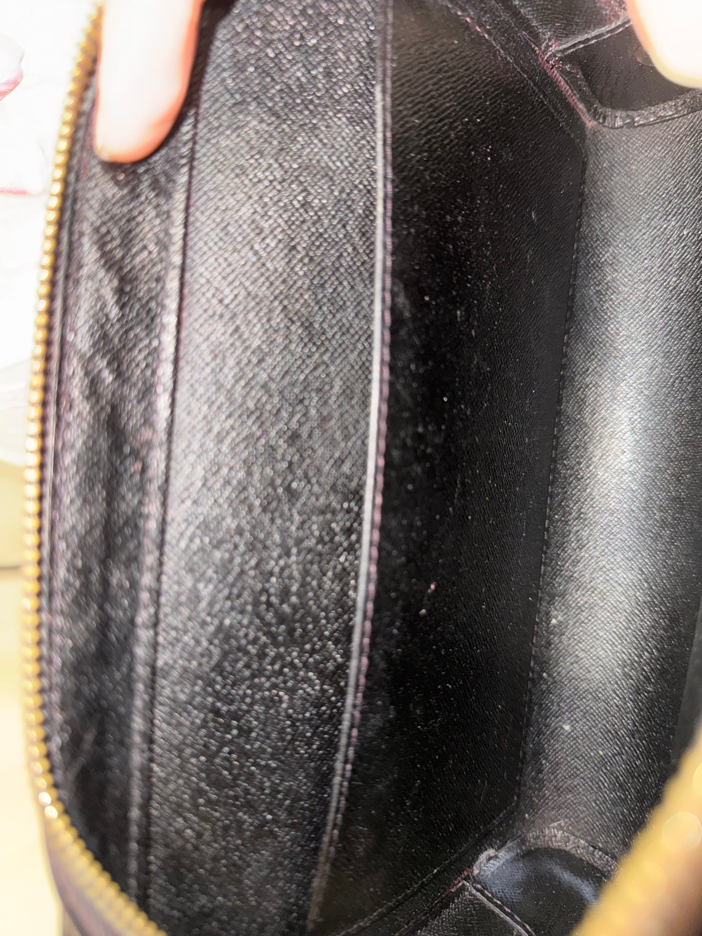 Louis Vuitton Taiga Baikal Clutch Noir/Black