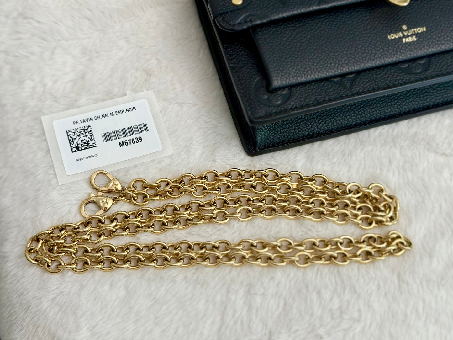 Louis Vuitton Vavin Chain Wallet Mono Empreinte Noir/Black