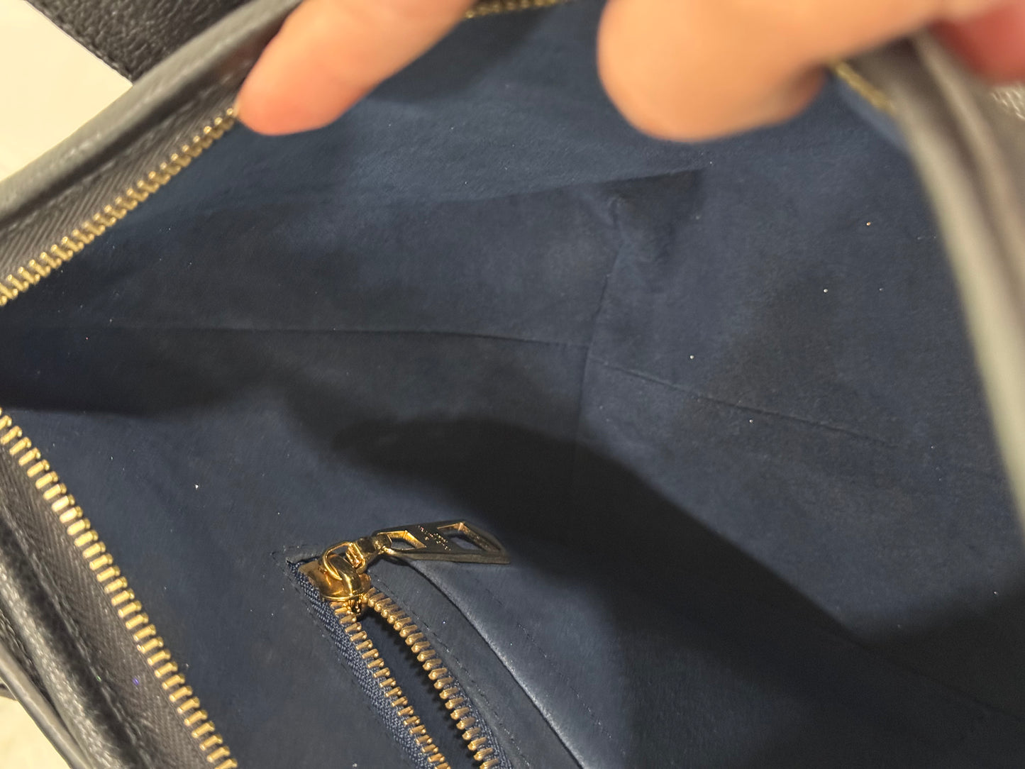 Louis Vuitton Carryall PM Giant Mono Empreinte Black/Noir