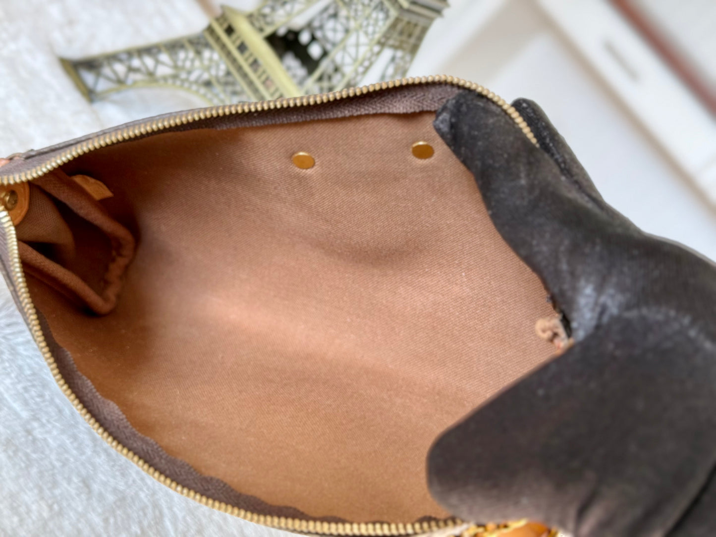 Louis Vuitton Eva Pochette Mono
