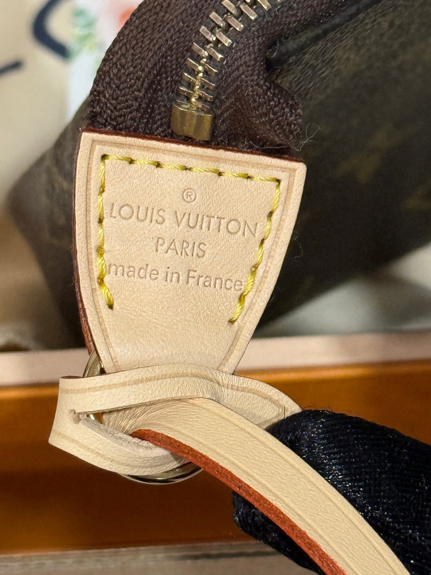 Louis Vuitton Pochette Accessoires Old Model Mono with new Leather and D-Rings