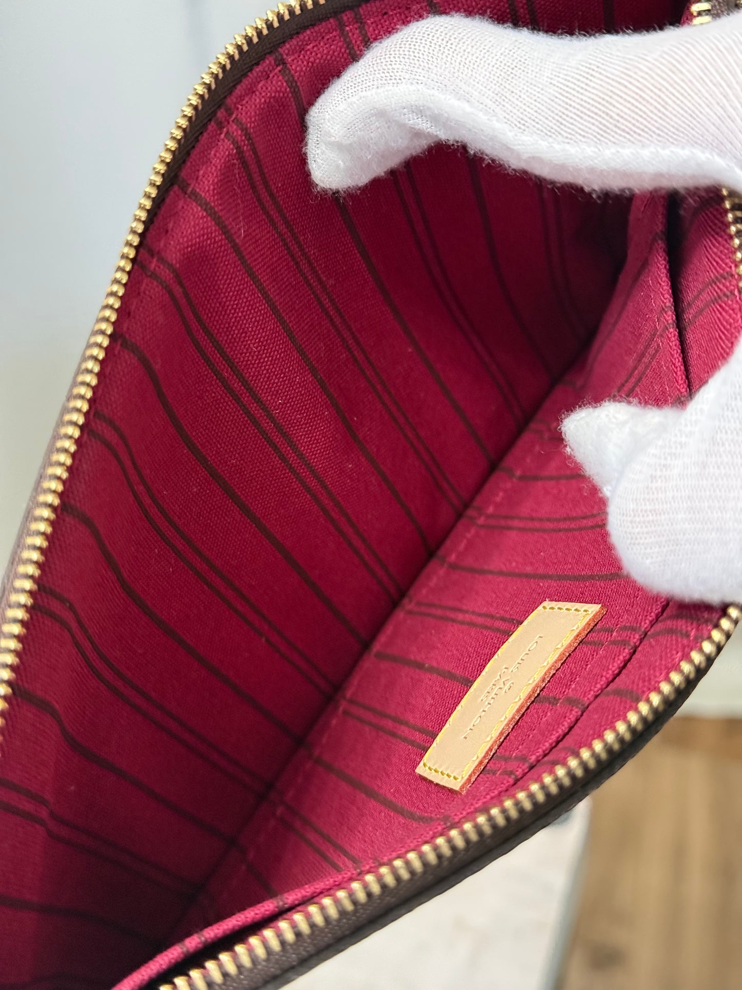 Louis Vuitton Neverfull Mono Pouch Fuchsia