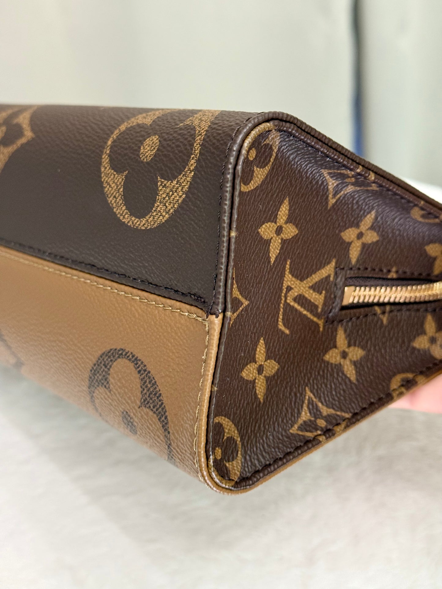 Louis Vuitton Onthego East West in Reverse Mono