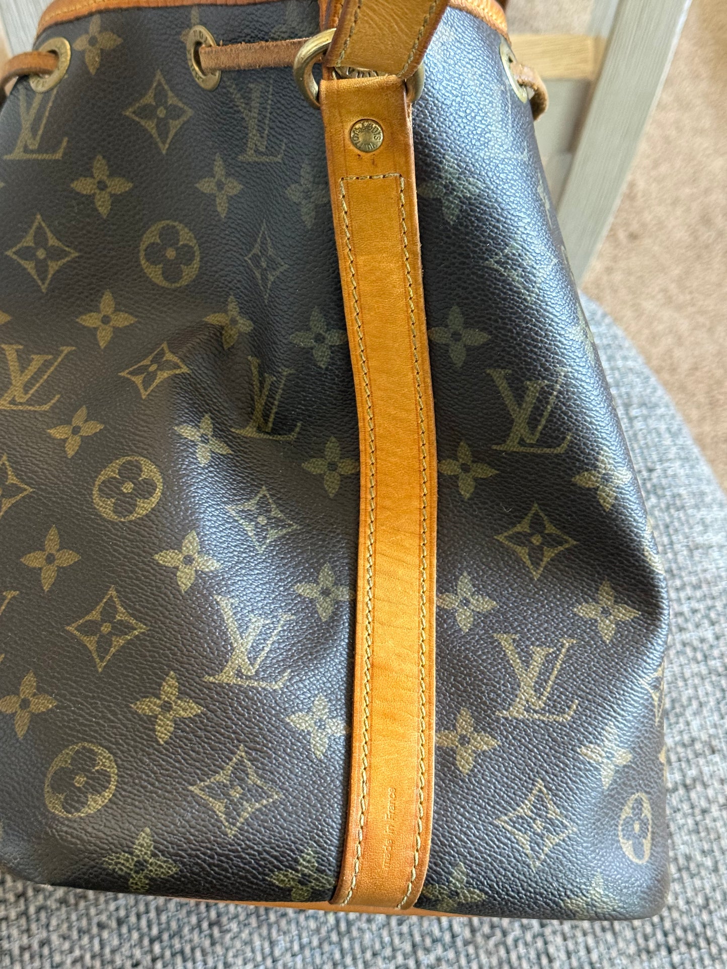 Louis Vuitton Petit Noe Mono