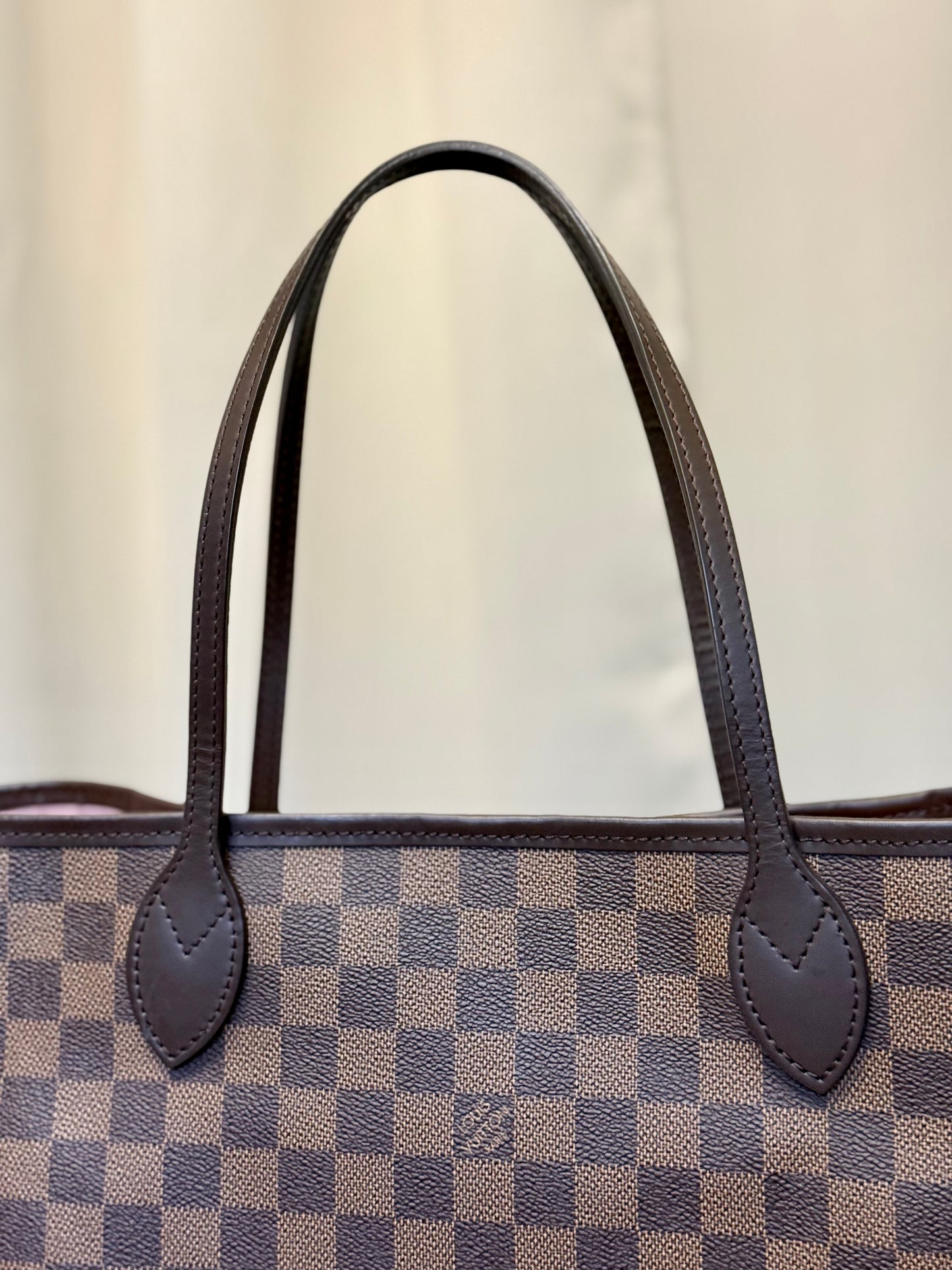 Louis Vuitton Neverfull MM Damier Ebene Rose Ballerine