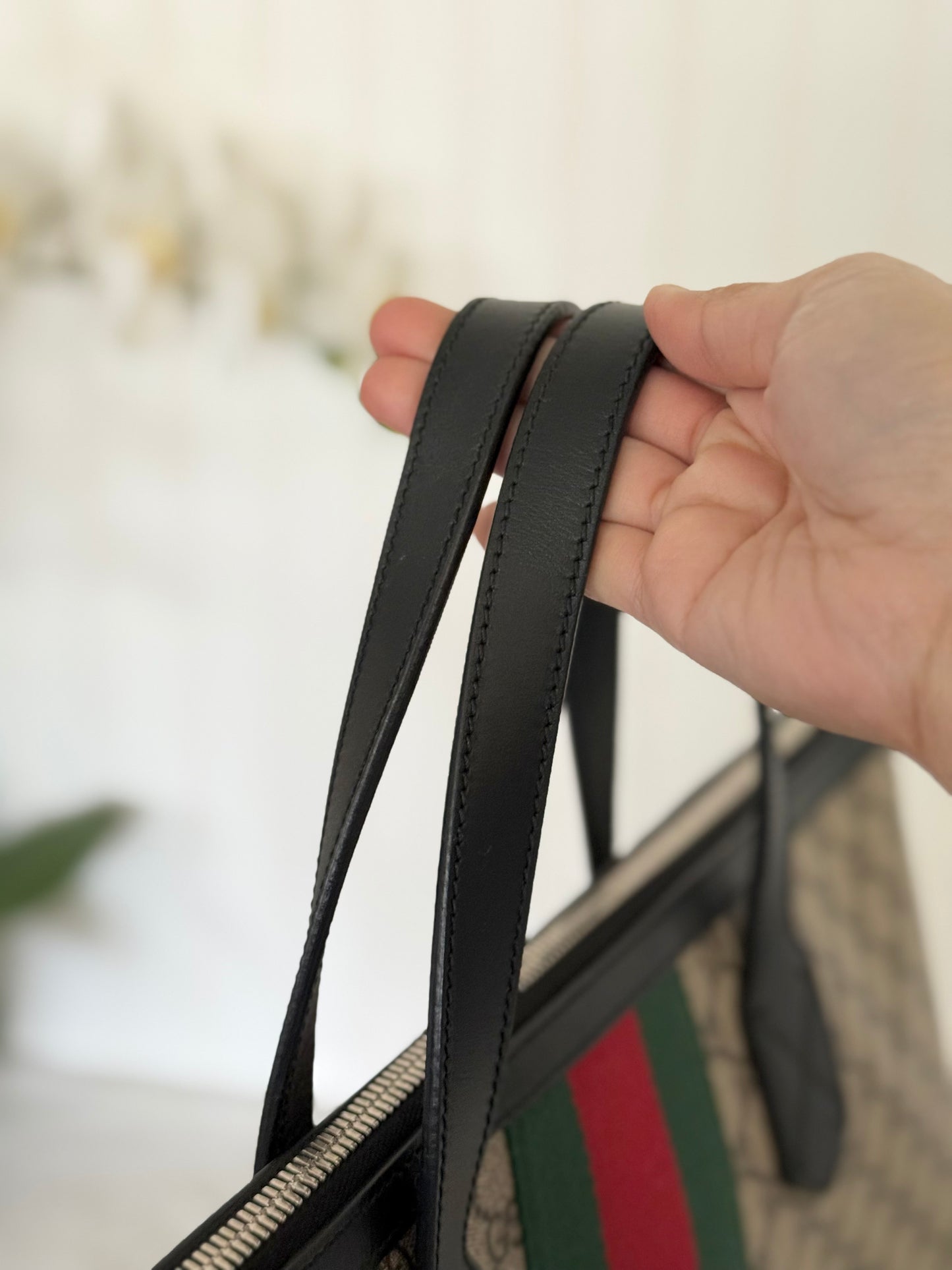 Gucci Zipped Web GG Supreme Canvas Tote Shoulder Bag Black 359261