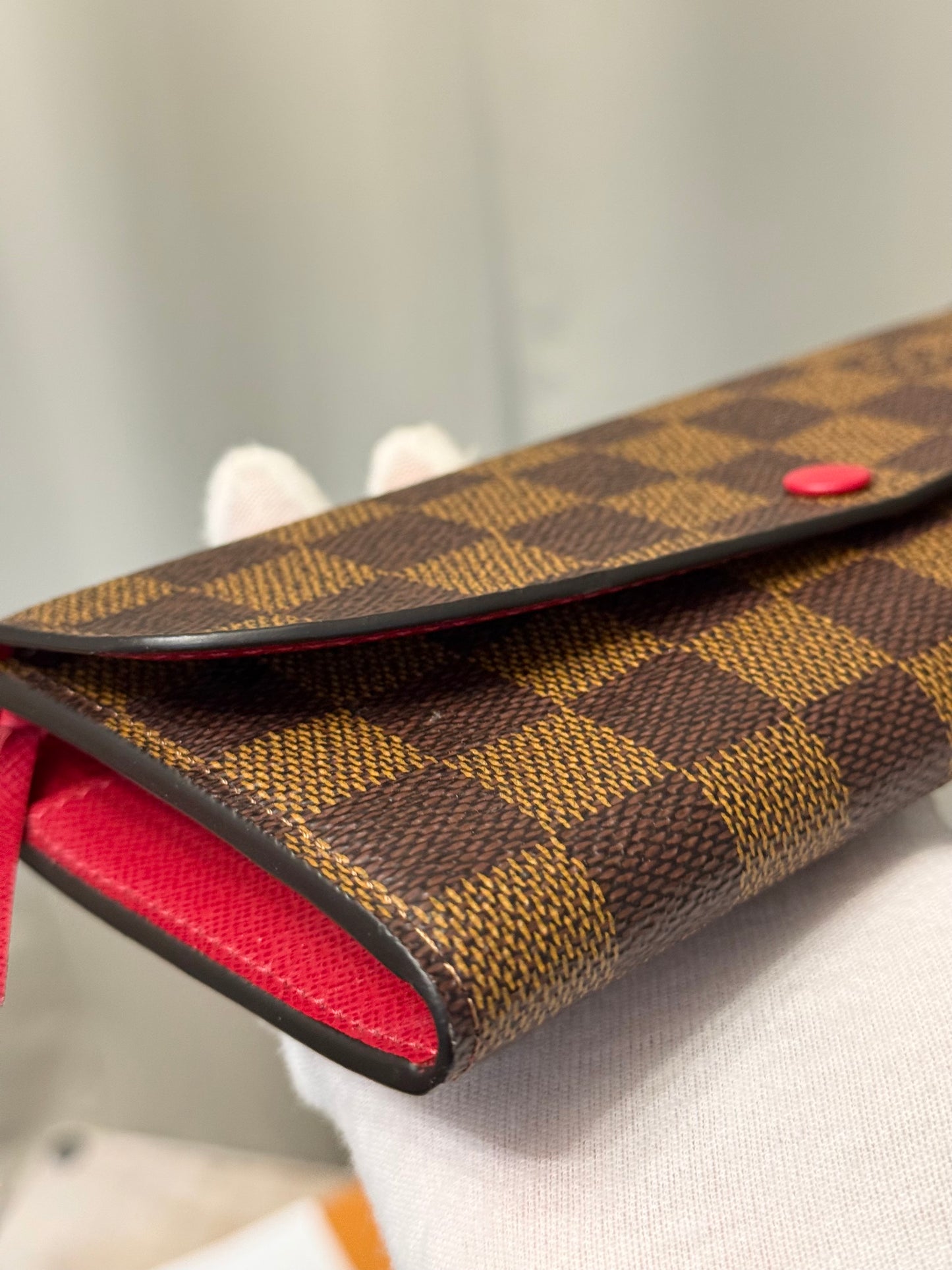 Louis Vuitton Emilie Wallet DE Cerise