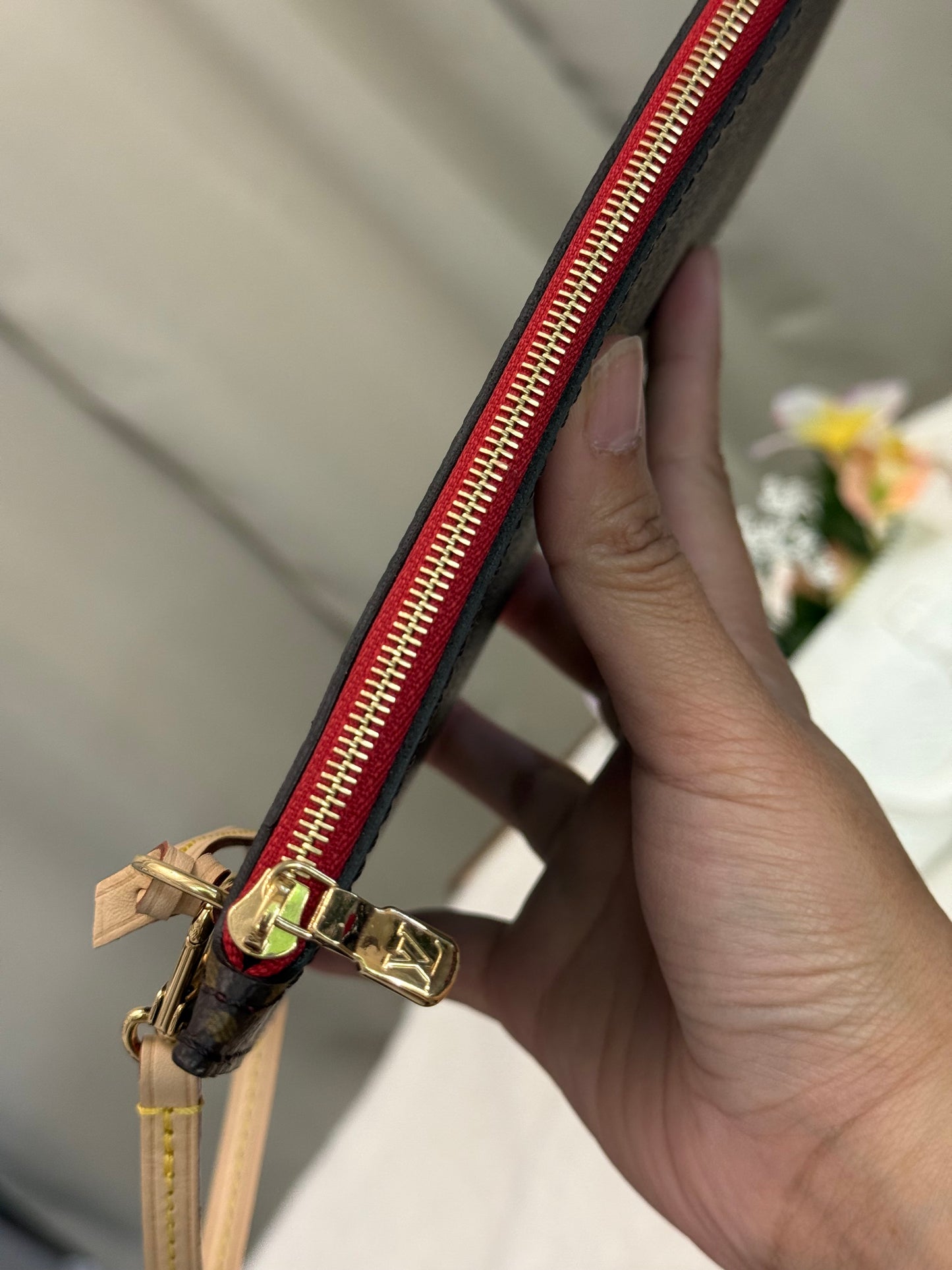 Louis Vuitton Neverfull MM Pouch Mono Cerise