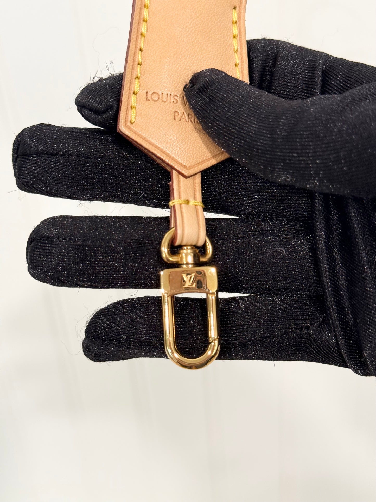 Louis Vuitton Vachetta Clochette with Clasp End