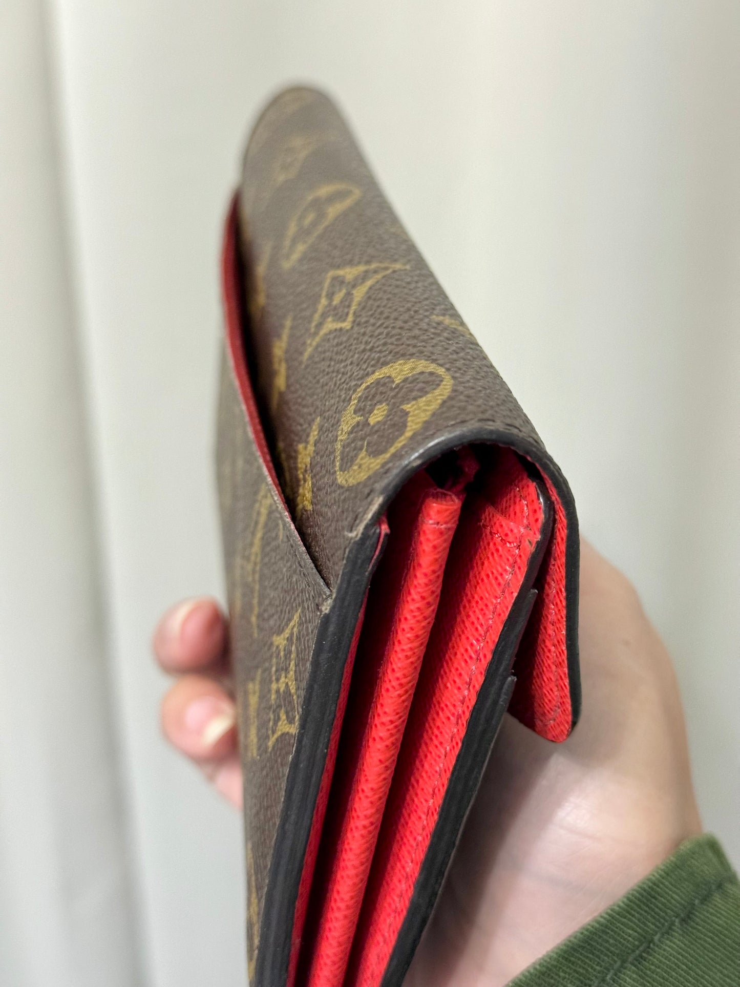 Louis Vuitton Sarah Wallet Mono Red