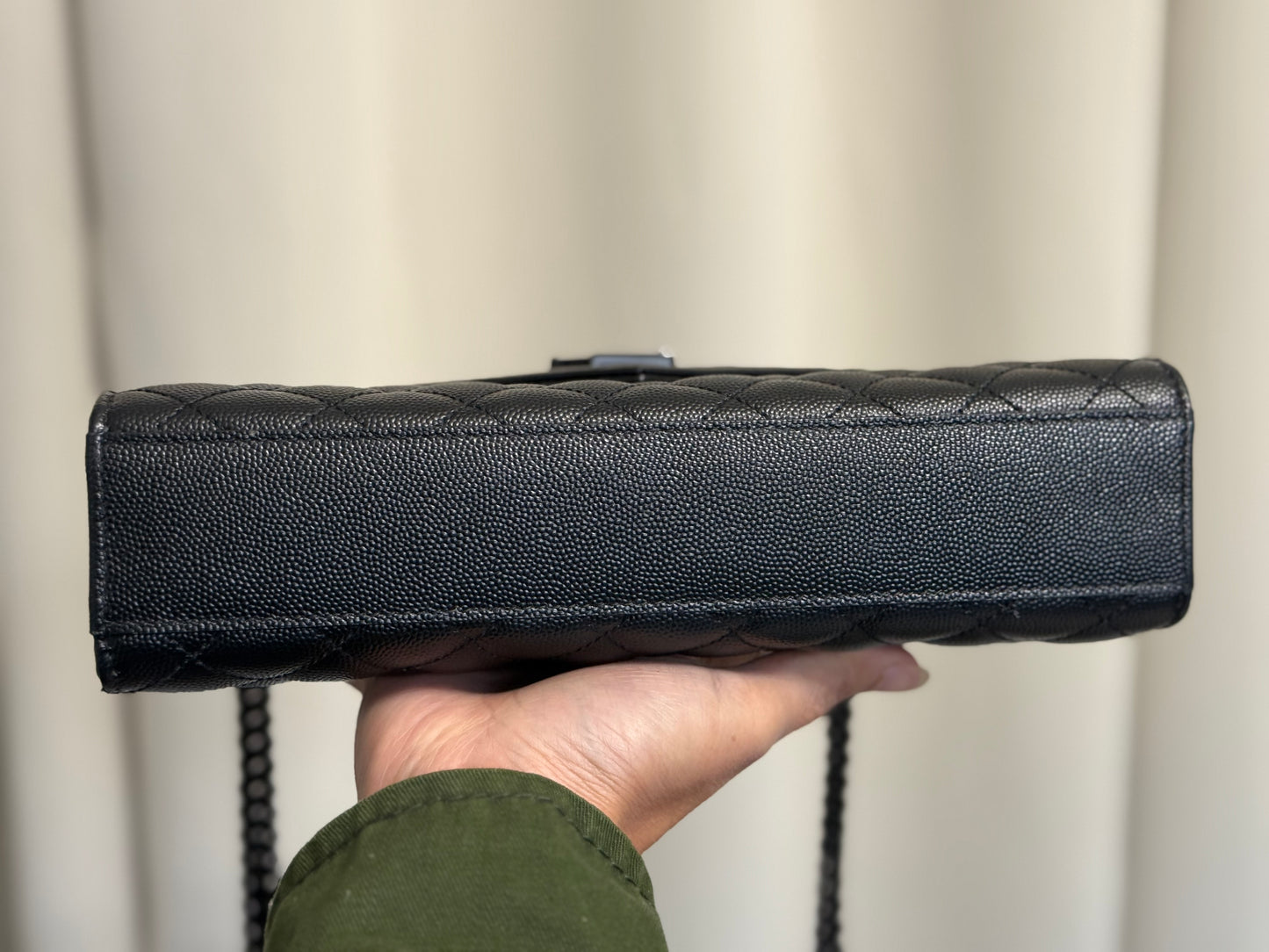 Yves Saint Laurent BLACK ENVELOPE MEDIUM IN QUILTED GRAIN DE POUDRE EMBOSSED LEATHER BLACK HW
