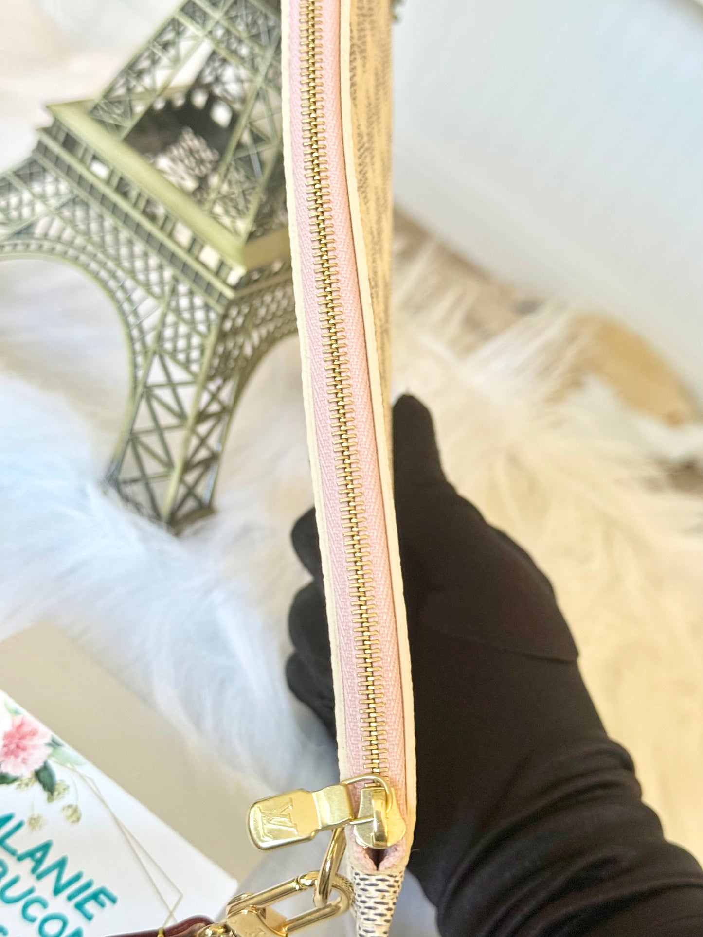 Louis Vuitton Neverfull MM/GM Damier Azur Rose Ballerine Pouch