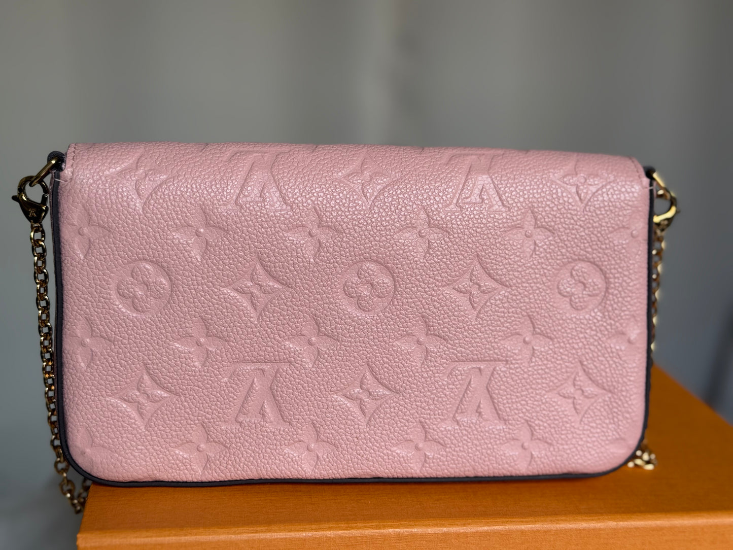 Louis Vuitton Felicie Pochette Empreinte Rose Poudre with inserts