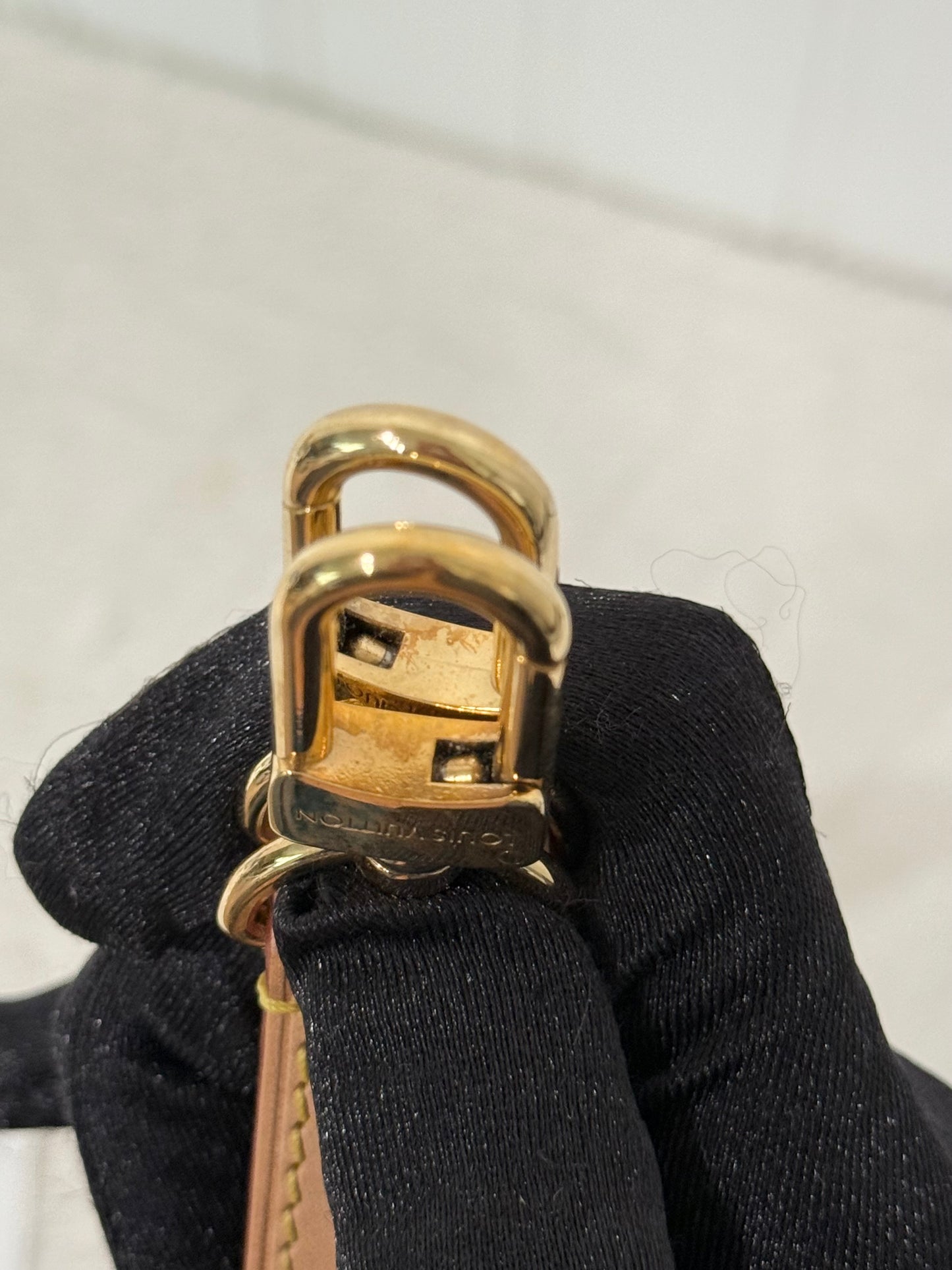 Louis Vuitton Vachetta Shoulder Non Adjustable Strap