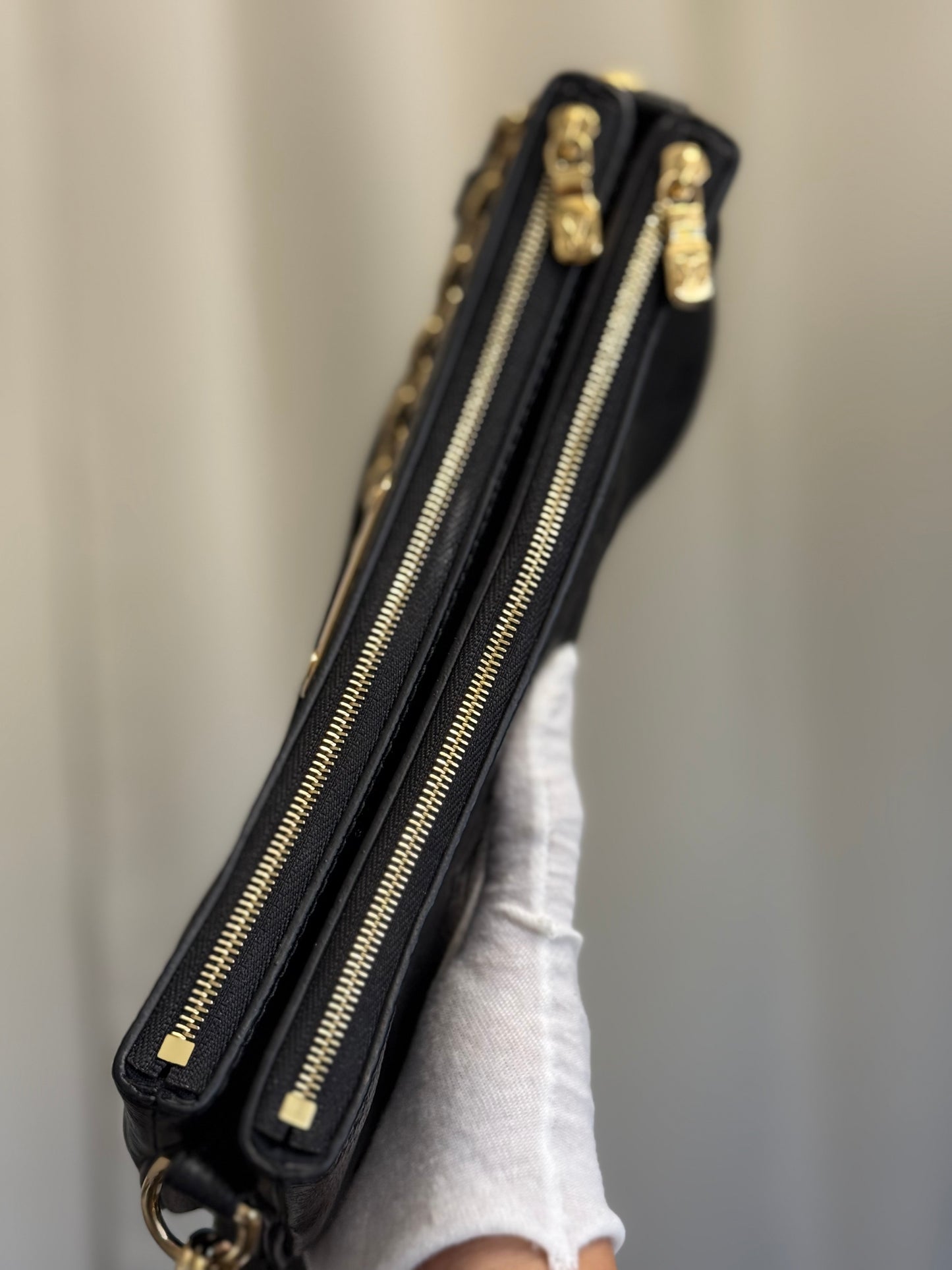 Louis Vuitton Liv Pochette Mono Empreinte Noir/Black