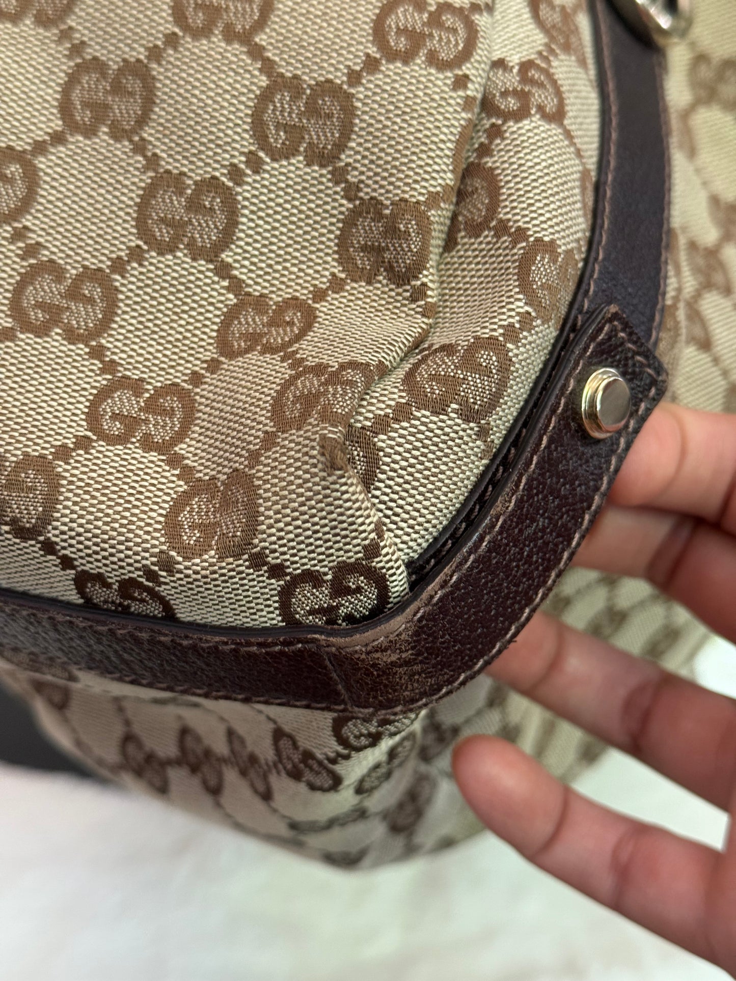 Gucci Medium Abbey Shoulder Bag