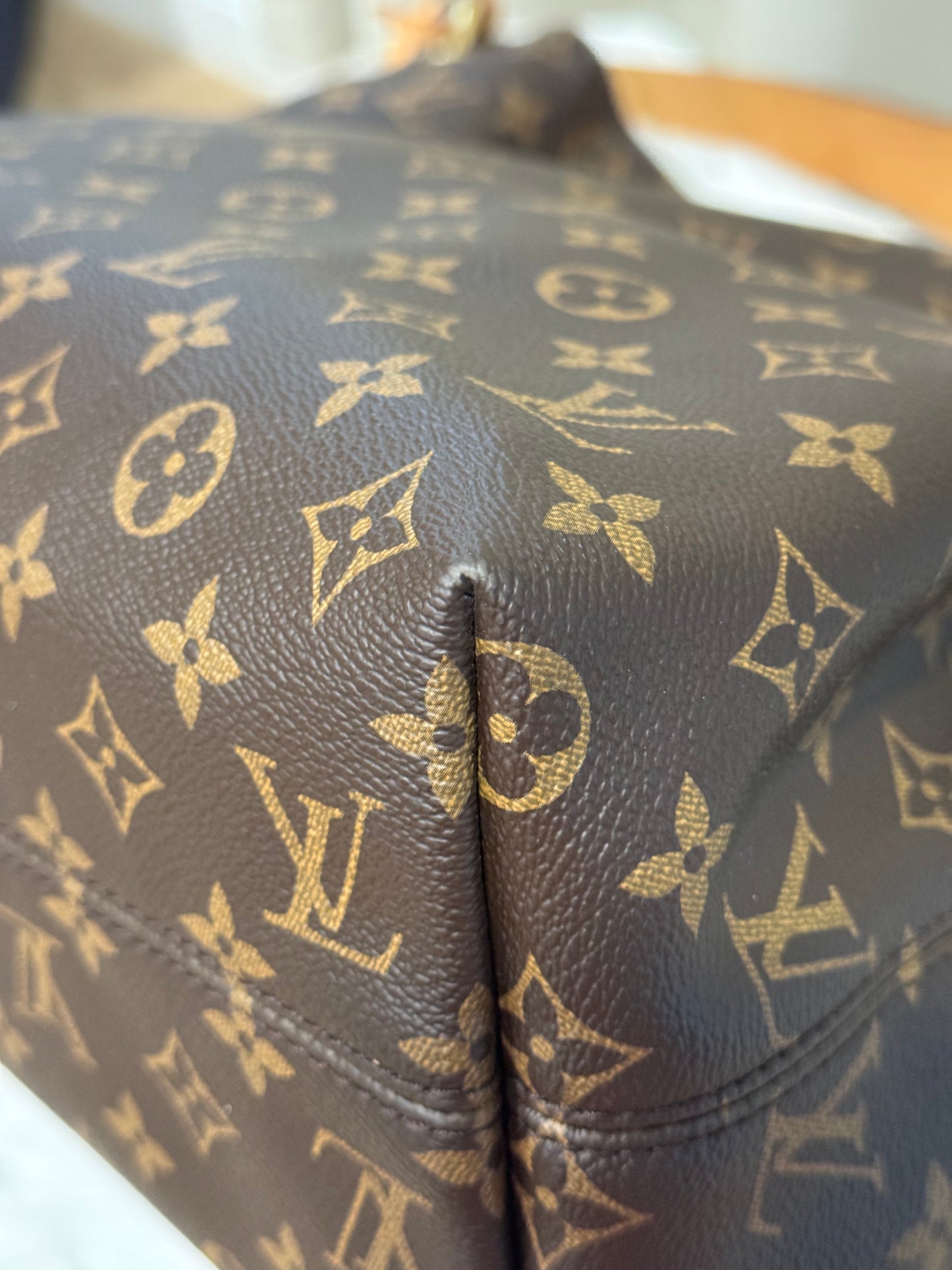 Louis Vuitton Graceful MM Mono Pivoine