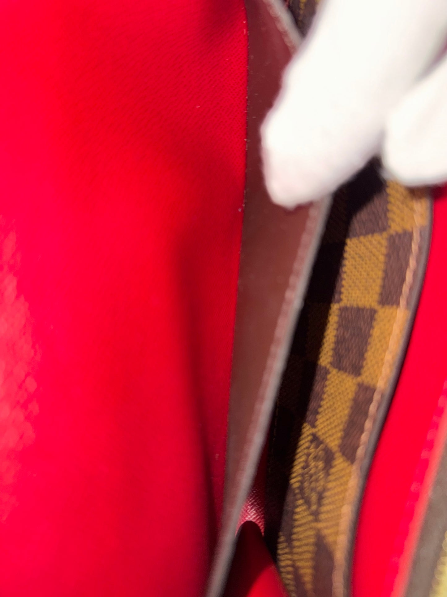 Louis Vuitton Emilie Wallet DE Cerise