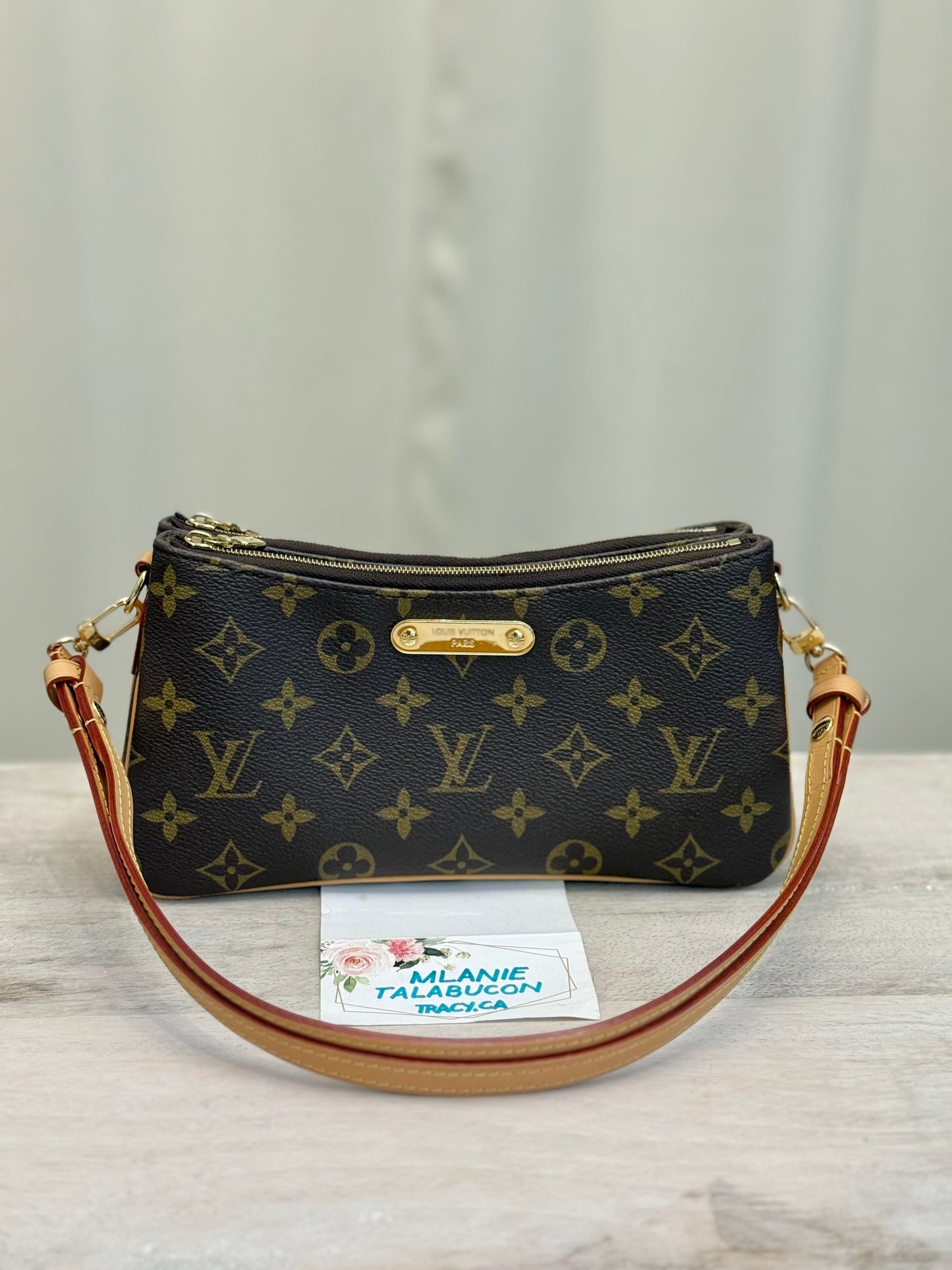 Louis Vuitton Pochette Liv Mono