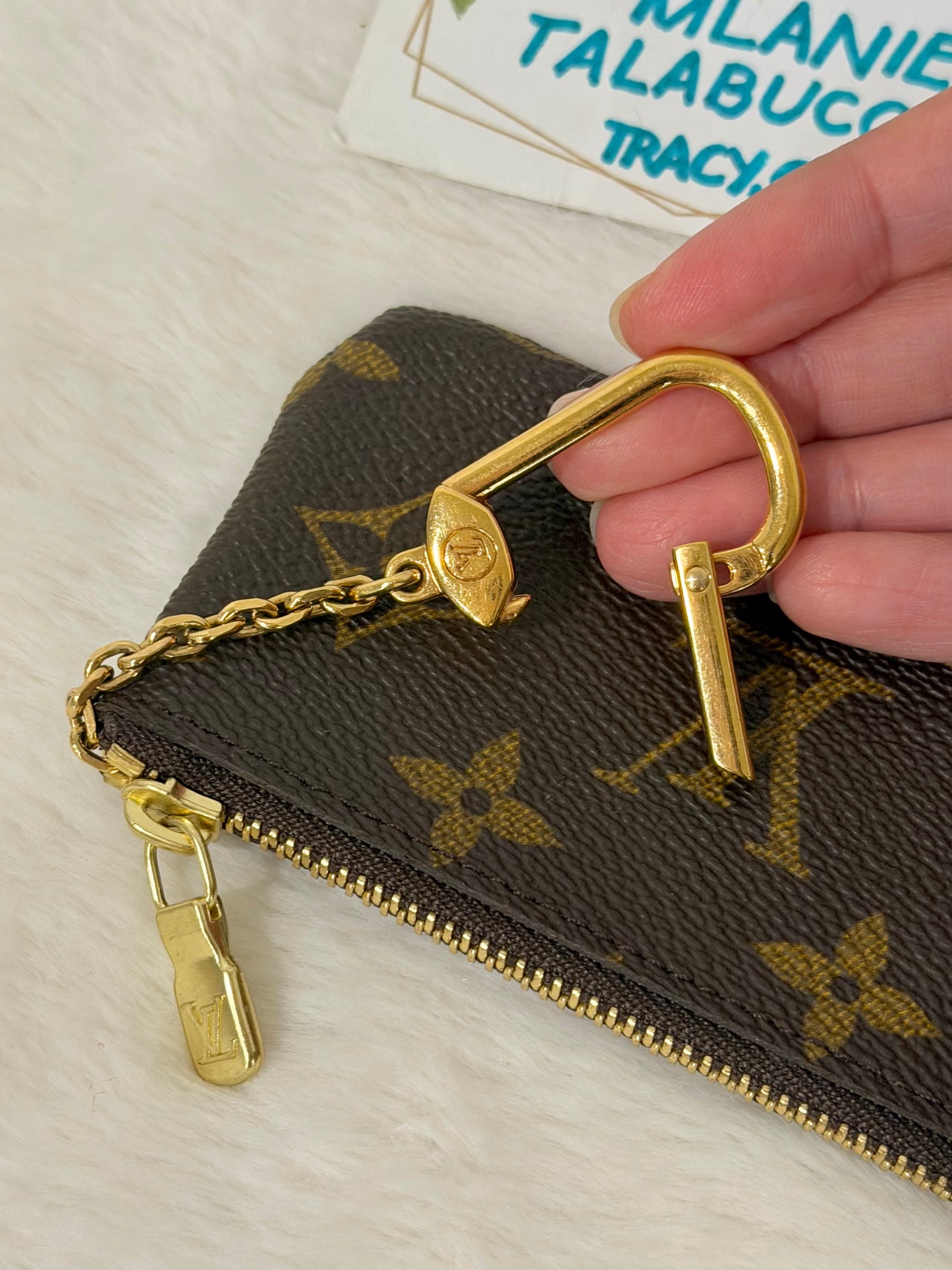Louis Vuitton Key Pouch/Cles Mono