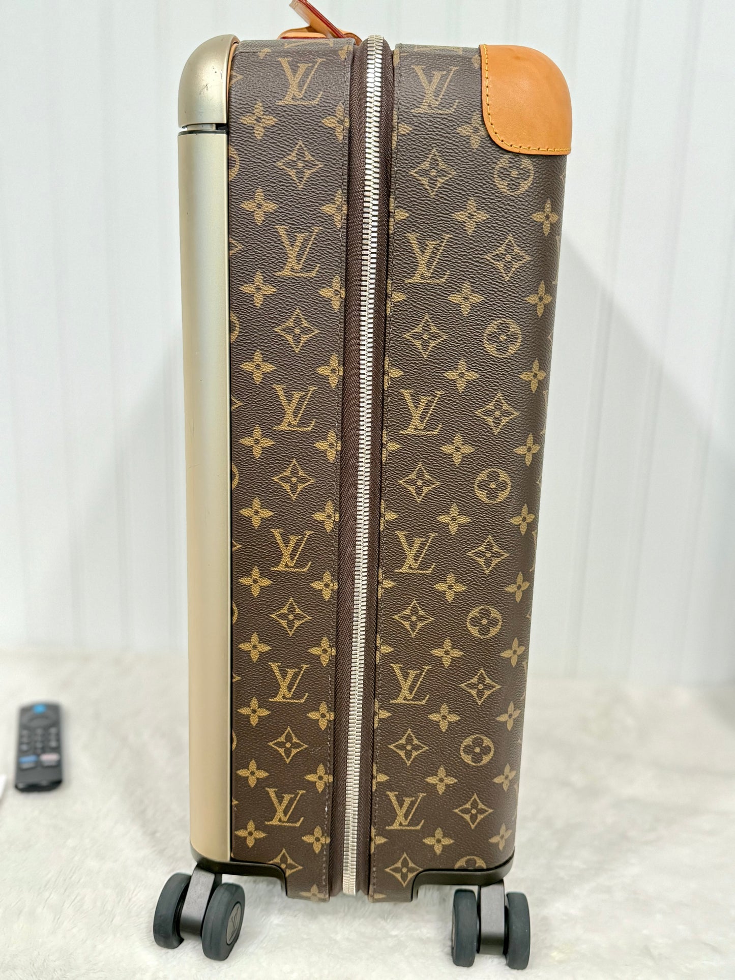 Louis Vuitton Horizon 55 Mono