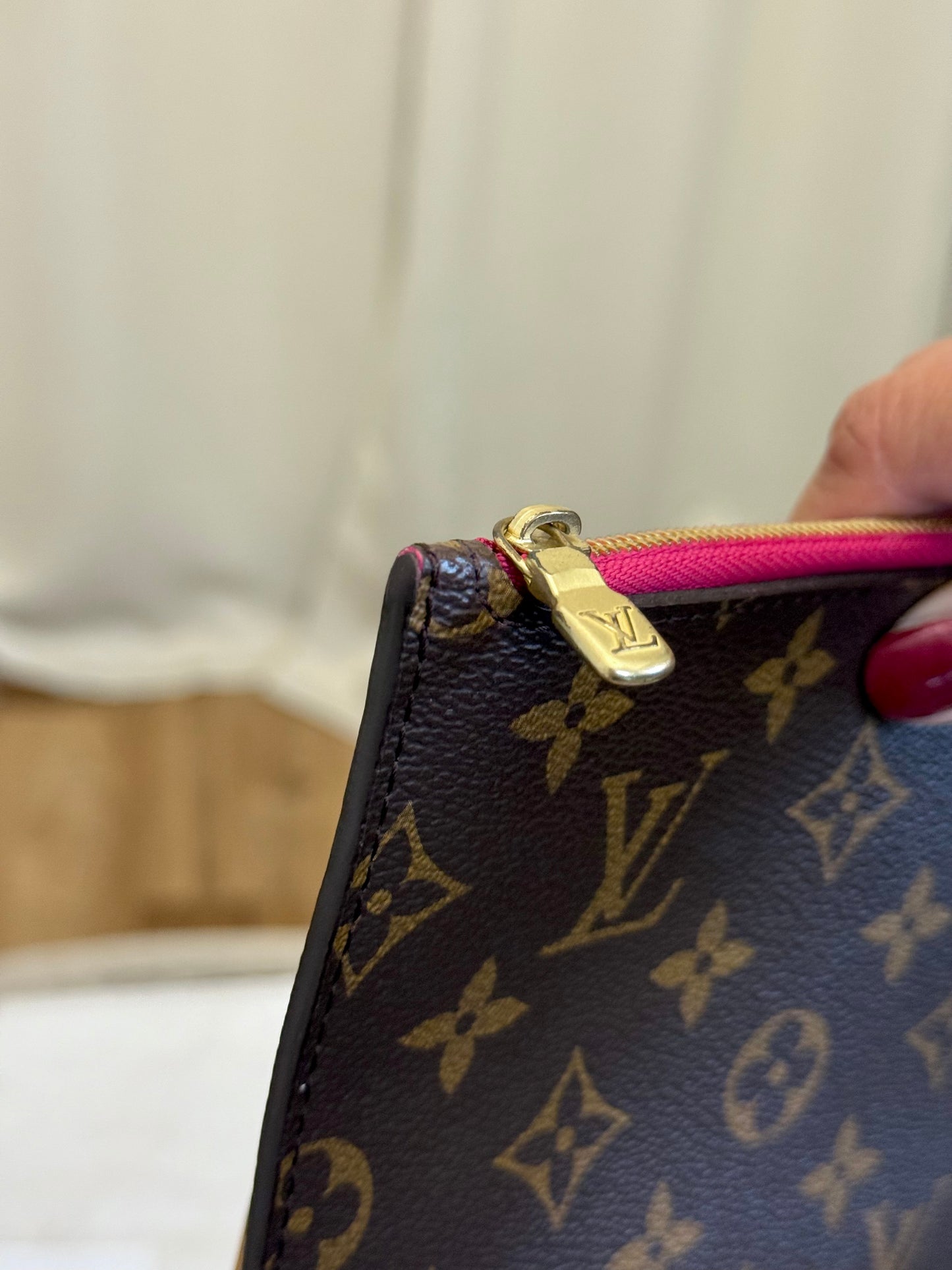 Louis Vuitton Neverfull MM Mono Pivoine