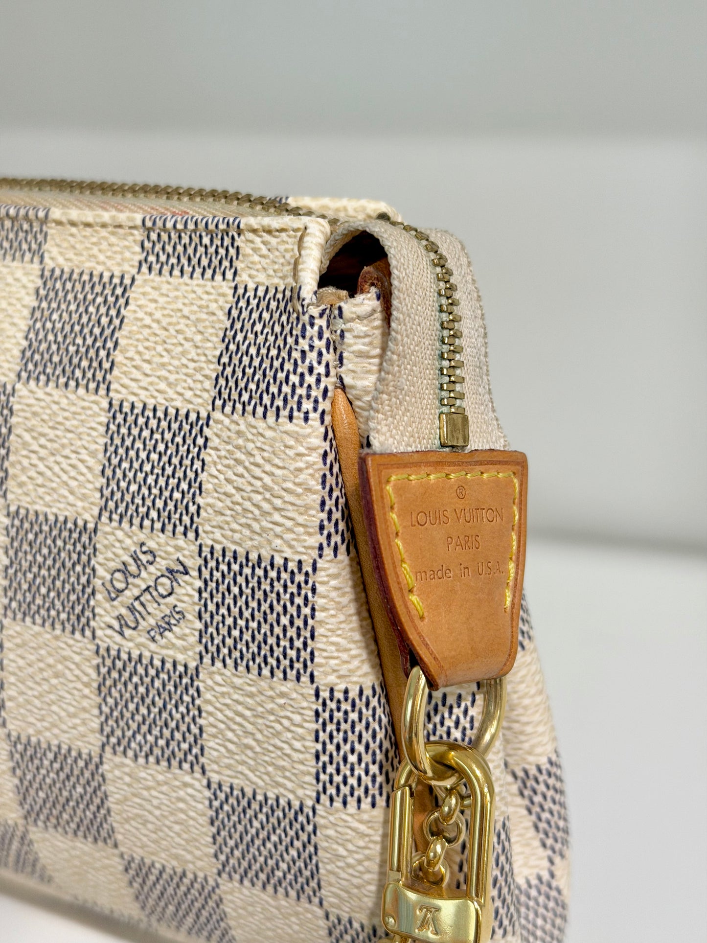 Louis Vuitton Eva Pochette Damier Azur